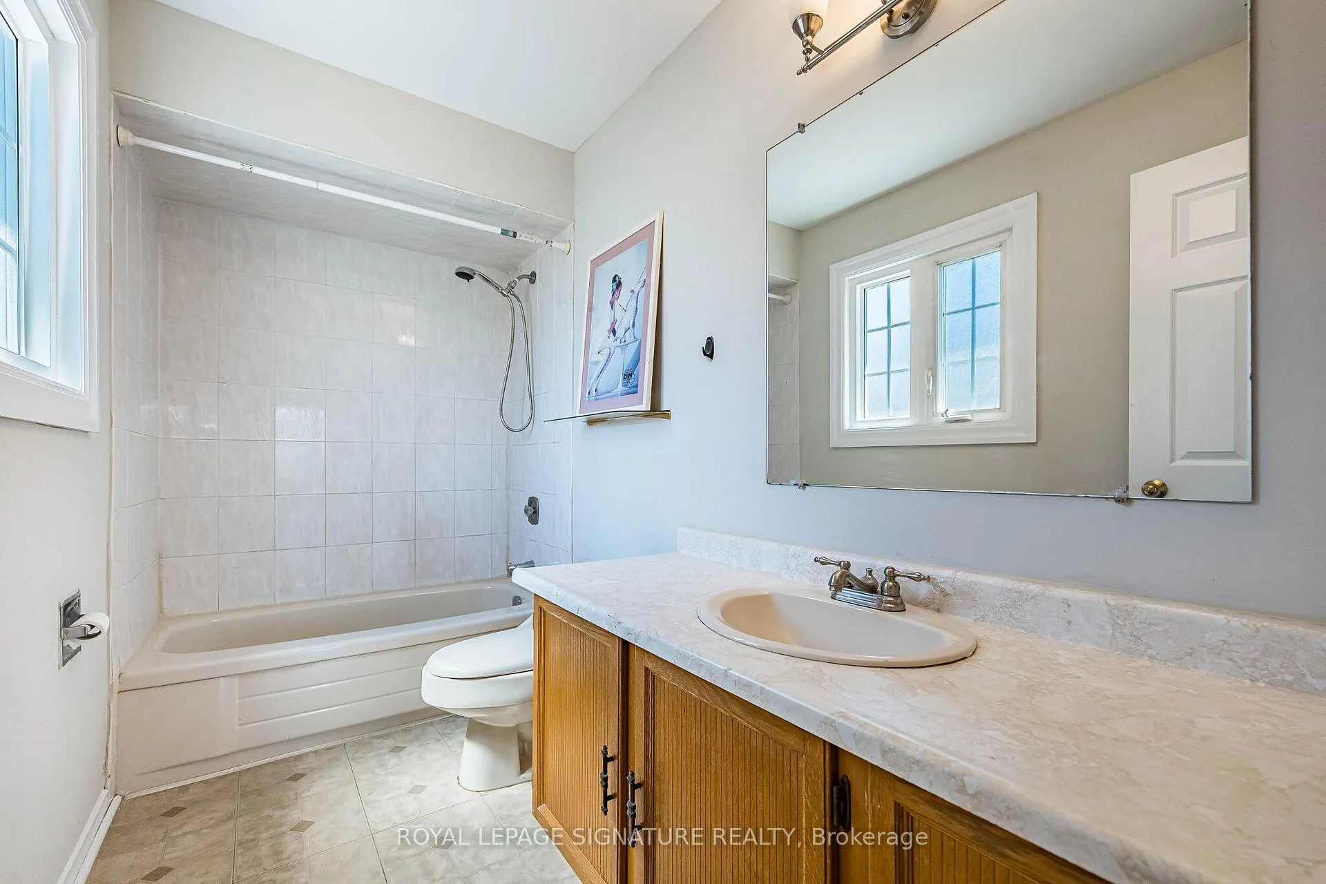 Photo 25 of 13 Jaffa Drive, Brampton, Northgate — HOMEH