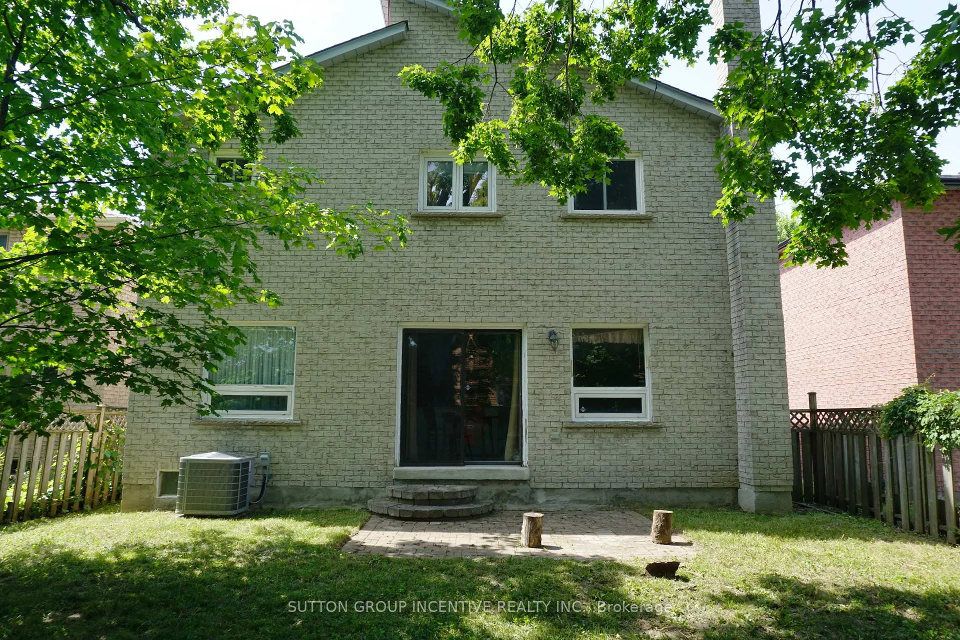 Photo 5 of 243 Hickling Trail, Barrie, Grove East — HOMEH