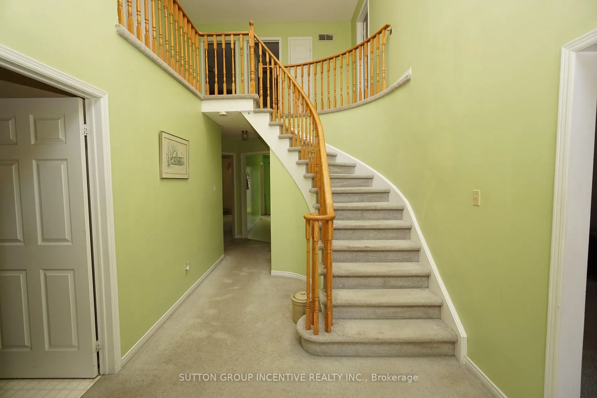 Photo 8 of 243 Hickling Trail, Barrie, Grove East — HOMEH