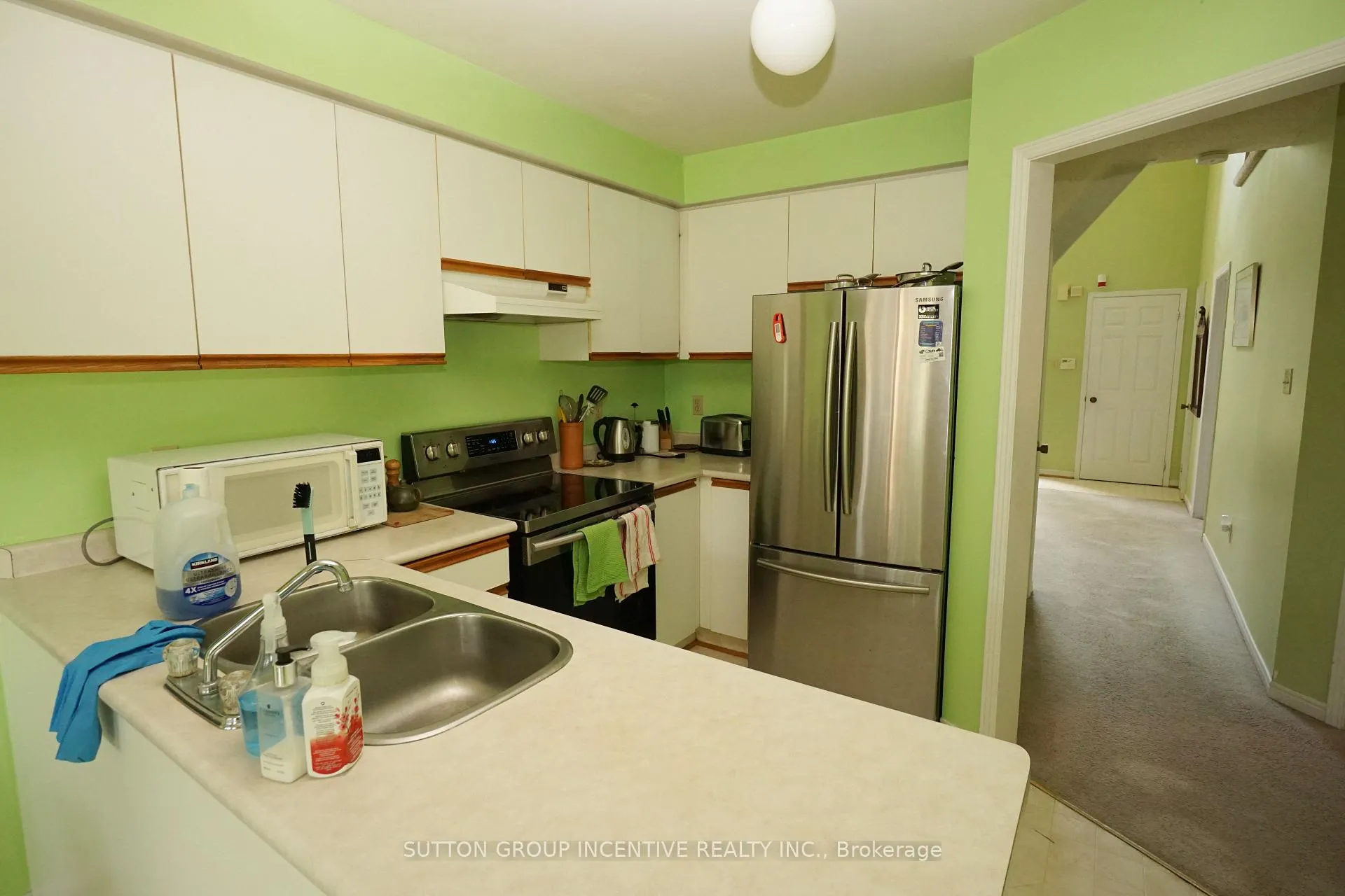 Photo 11 of 243 Hickling Trail, Barrie, Grove East — HOMEH