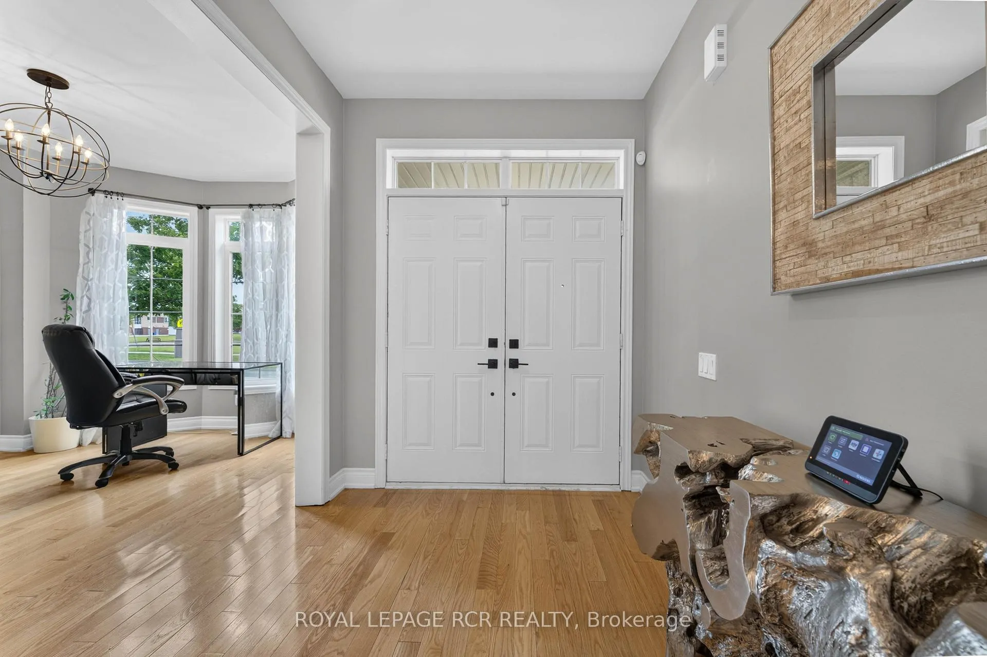 Photo 3 of 30 Augustine Avenue E, Richmond Hill, Oak Ridges — HOMEH
