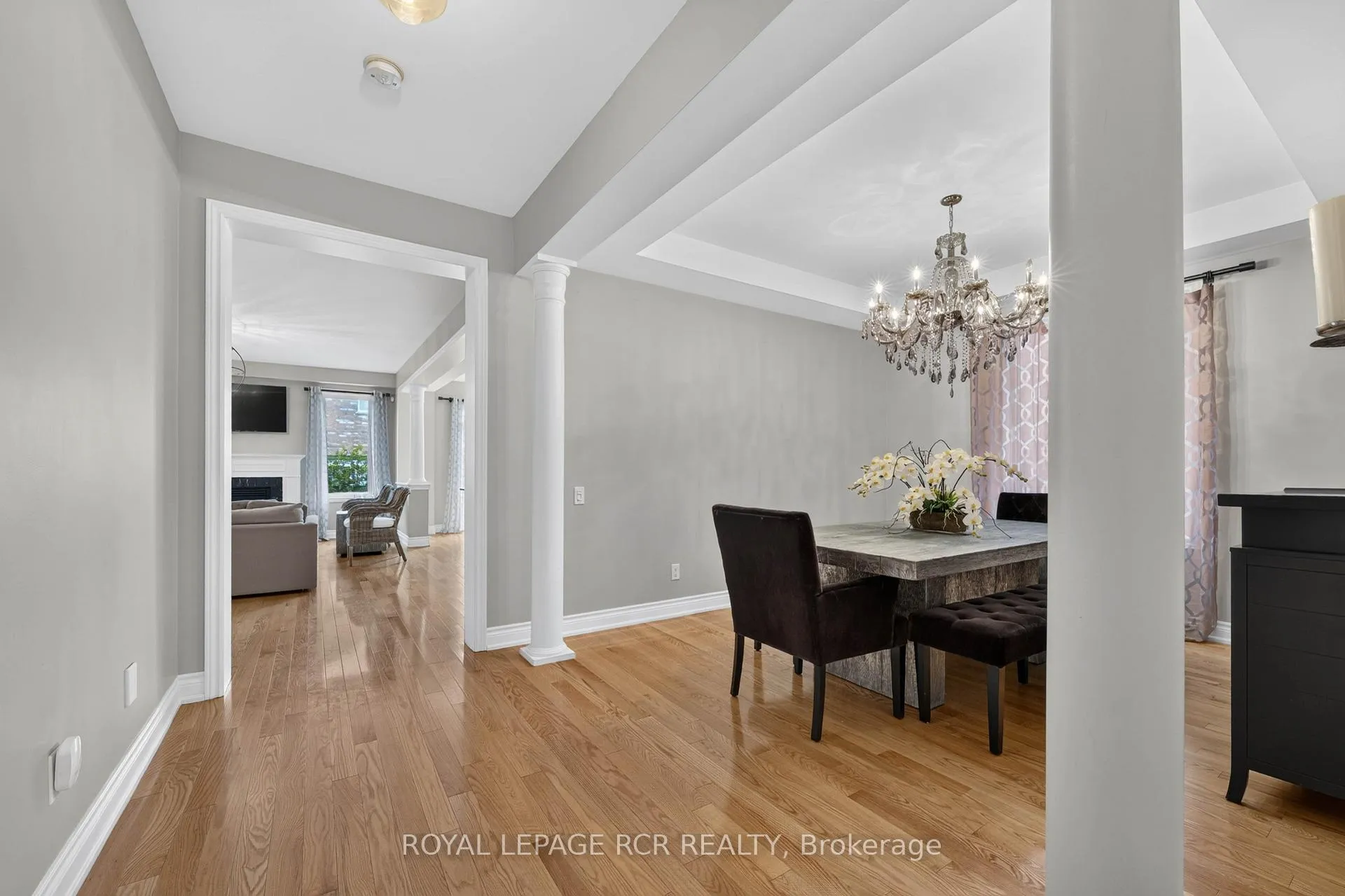 Photo 8 of 30 Augustine Avenue E, Richmond Hill, Oak Ridges — HOMEH