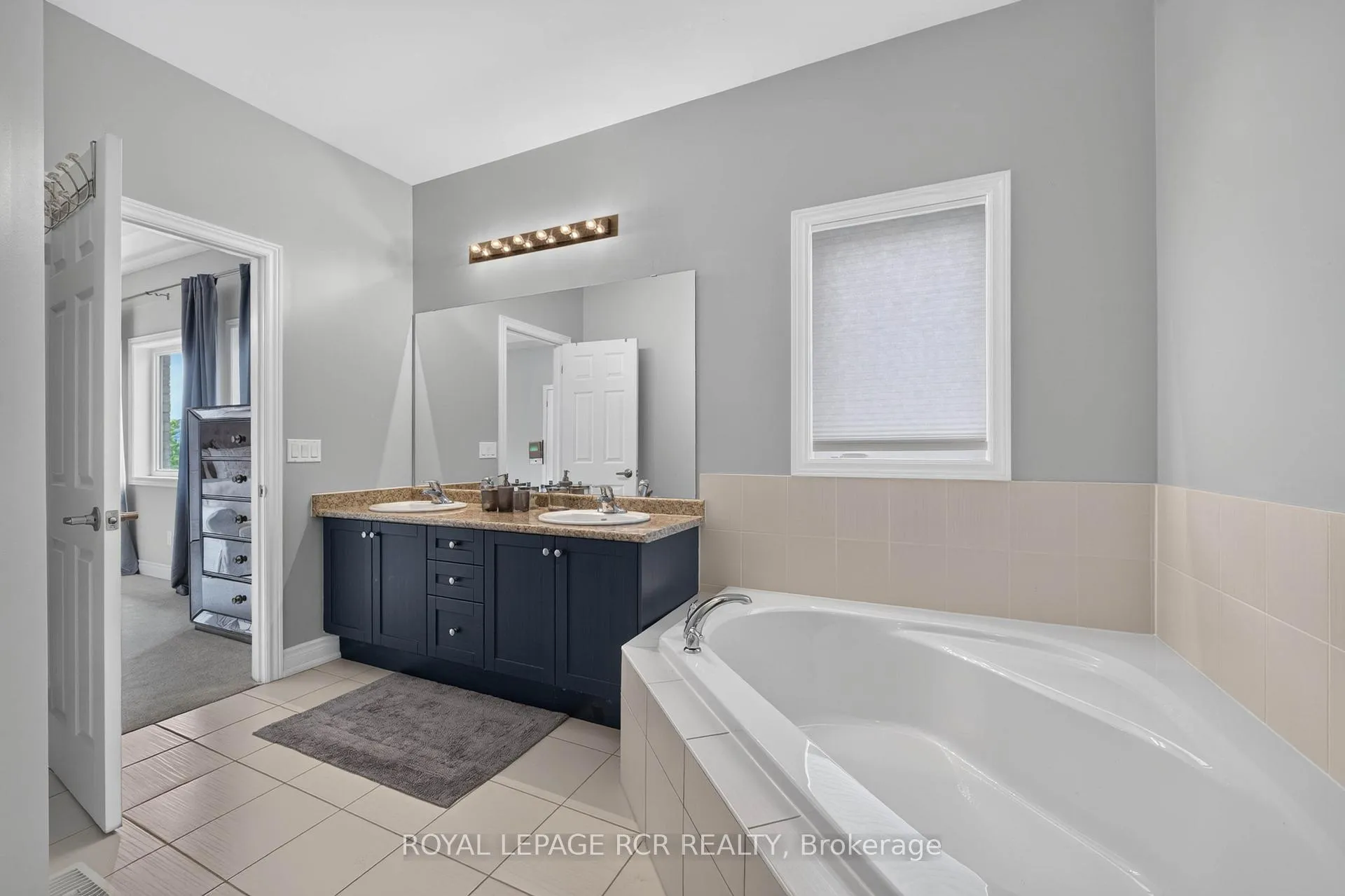 Photo 29 of 30 Augustine Avenue E, Richmond Hill, Oak Ridges — HOMEH