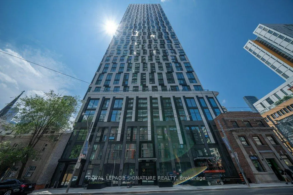 Front of Unit 2807, 252 Church Street