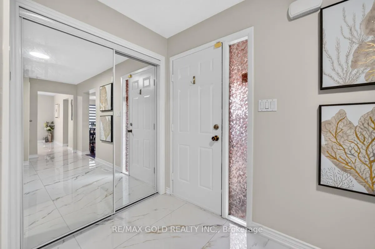 Photo 10 of 43 Alabaster Drive, Brampton, Brampton North — HOMEH