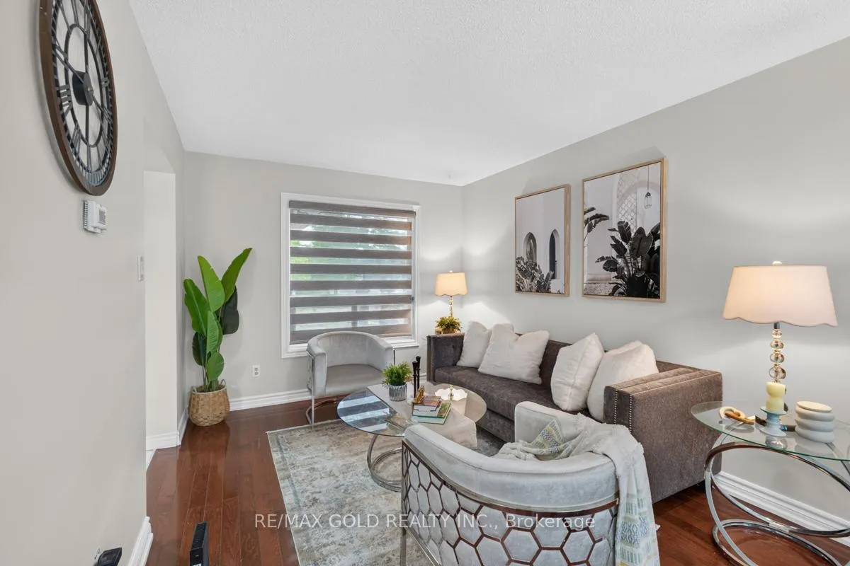 Photo 17 of 43 Alabaster Drive, Brampton, Brampton North — HOMEH