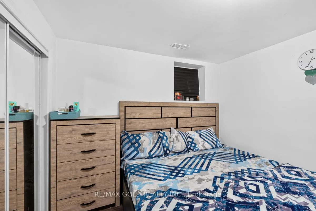 Photo 38 of 43 Alabaster Drive, Brampton, Brampton North — HOMEH