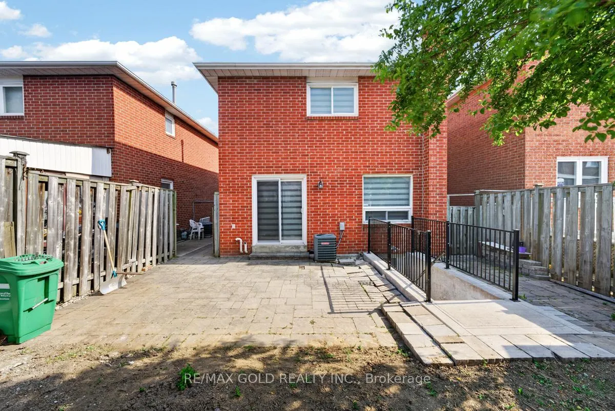 Photo 44 of 43 Alabaster Drive, Brampton, Brampton North — HOMEH