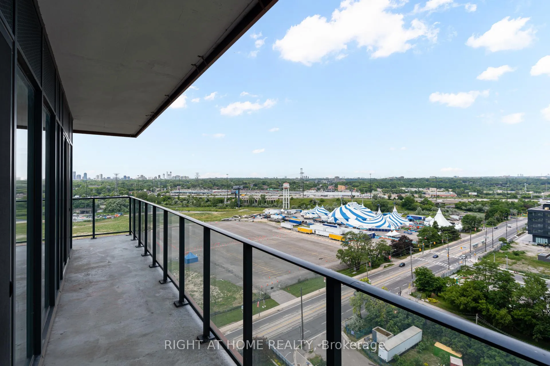 Photo 36 of Unit 1413, 30 Shore Breeze Drive, Etobicoke, Mimico — HOMEH