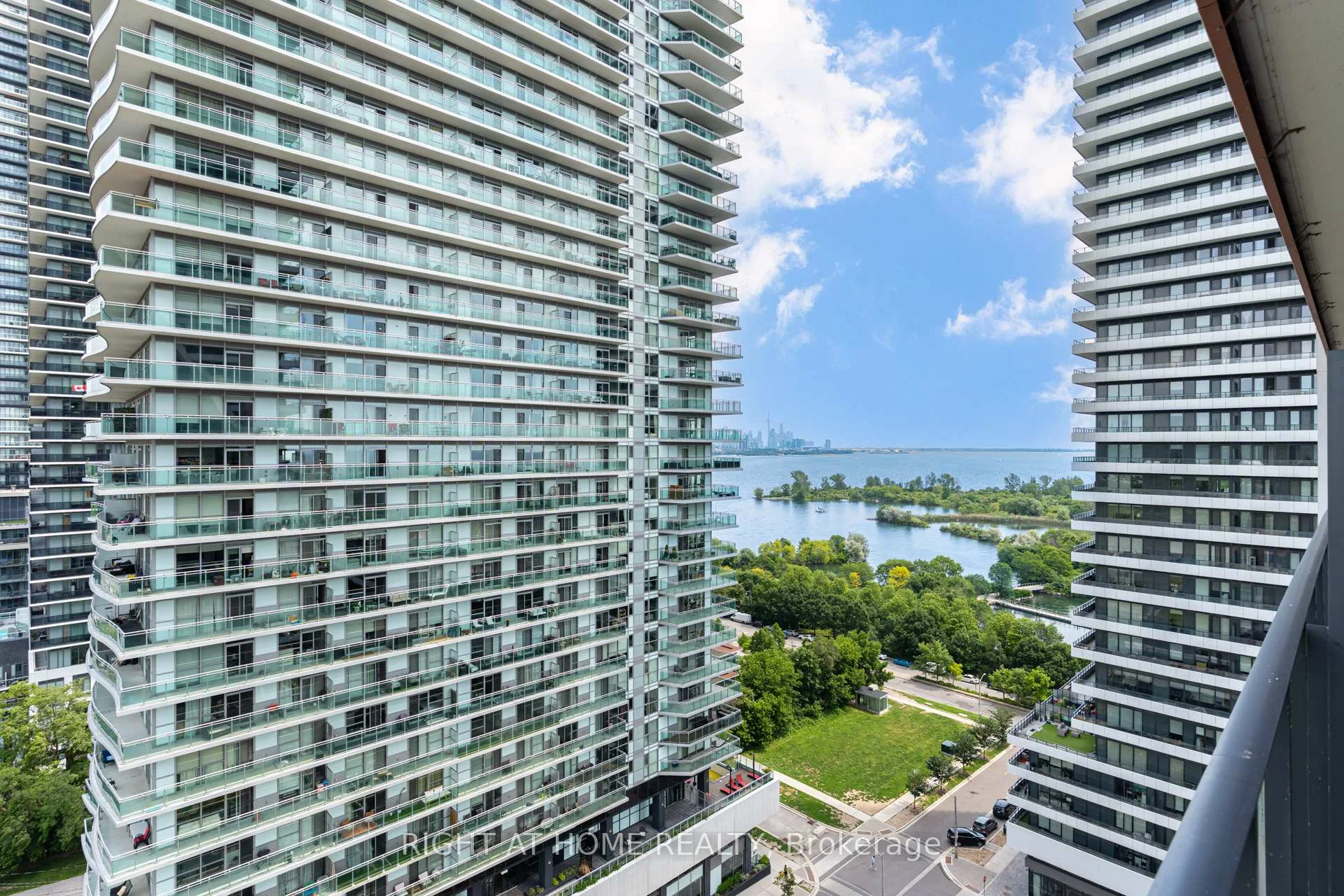 Photo 38 of Unit 1413, 30 Shore Breeze Drive, Etobicoke, Mimico — HOMEH