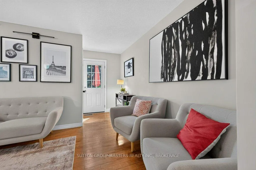 Photo 16 of 33 Clifford Street, Loyalist, Amherstview — HOMEH