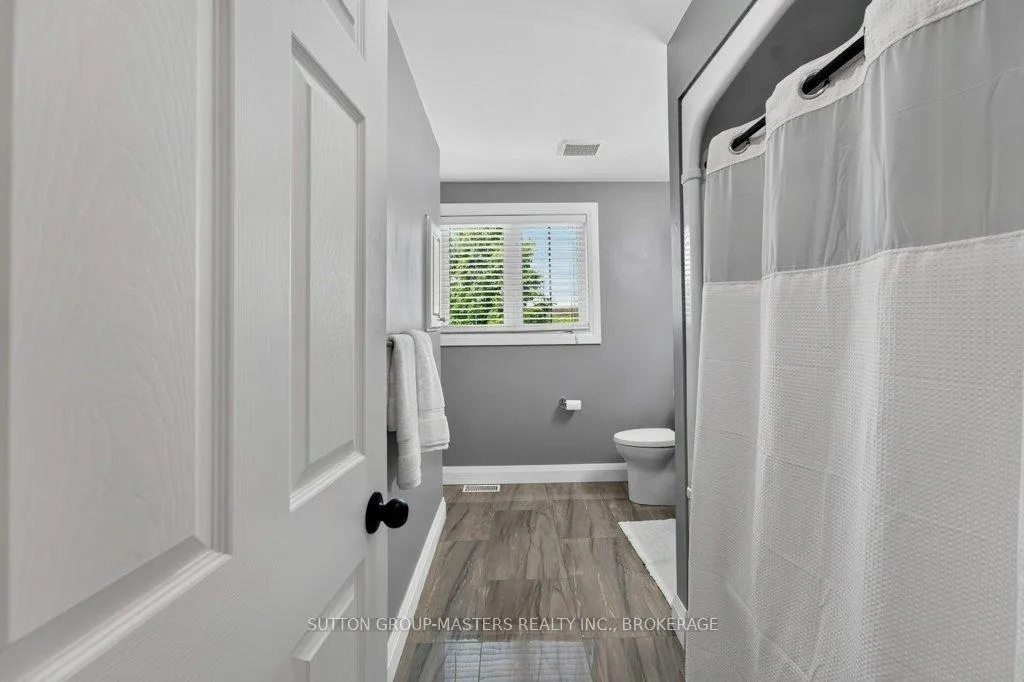 Photo 32 of 33 Clifford Street, Loyalist, Amherstview — HOMEH