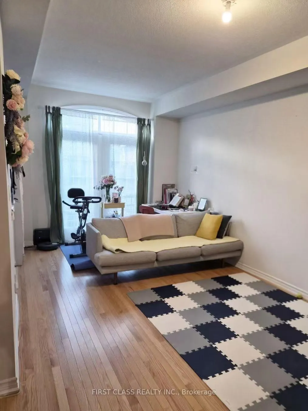 Photo 4 of 65 Allegranza Avenue, Vaughan, Vellore Village — HOMEH