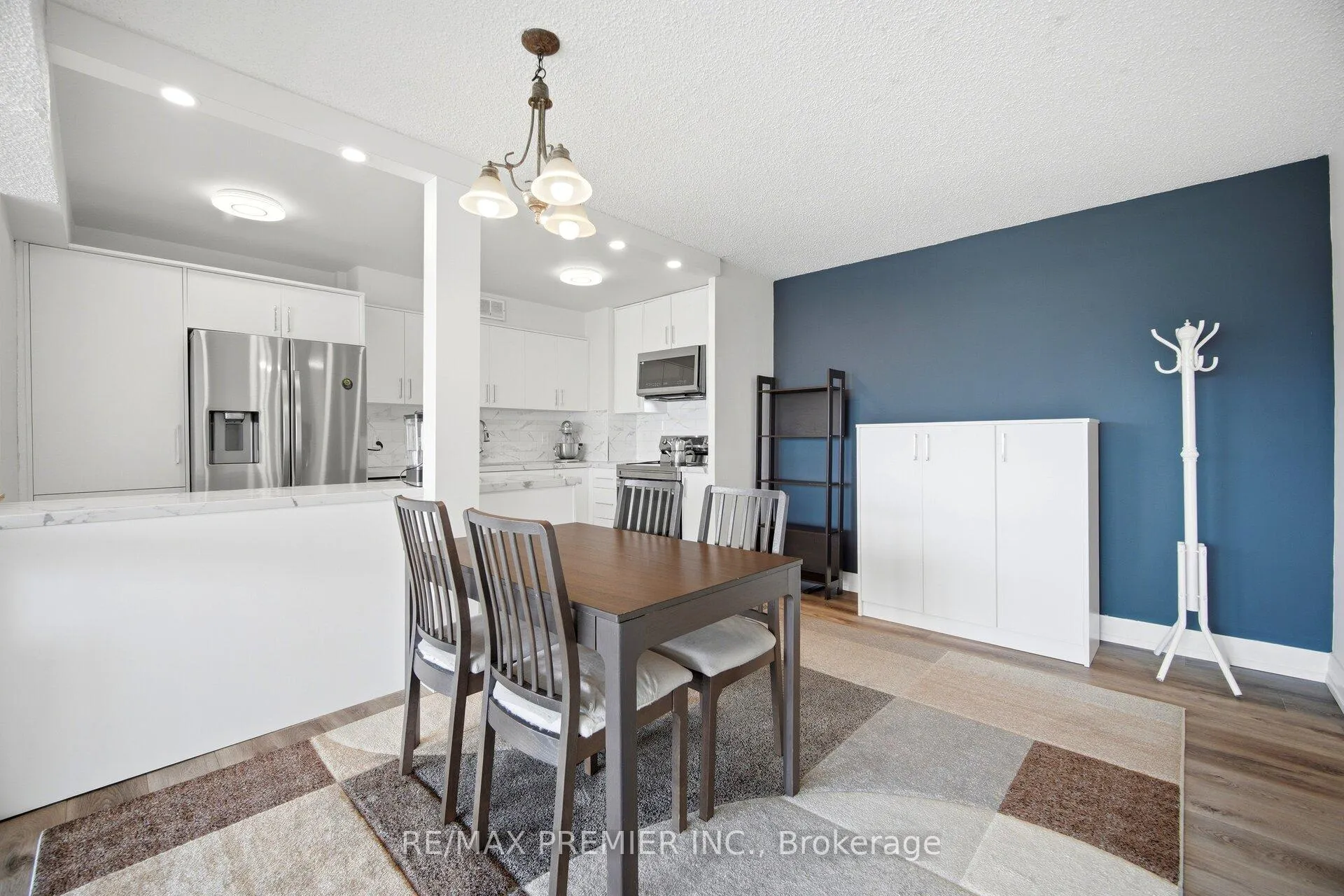 Photo 10 of Unit 701, 1 Four Winds Drive, North York, York University Heights — HOMEH