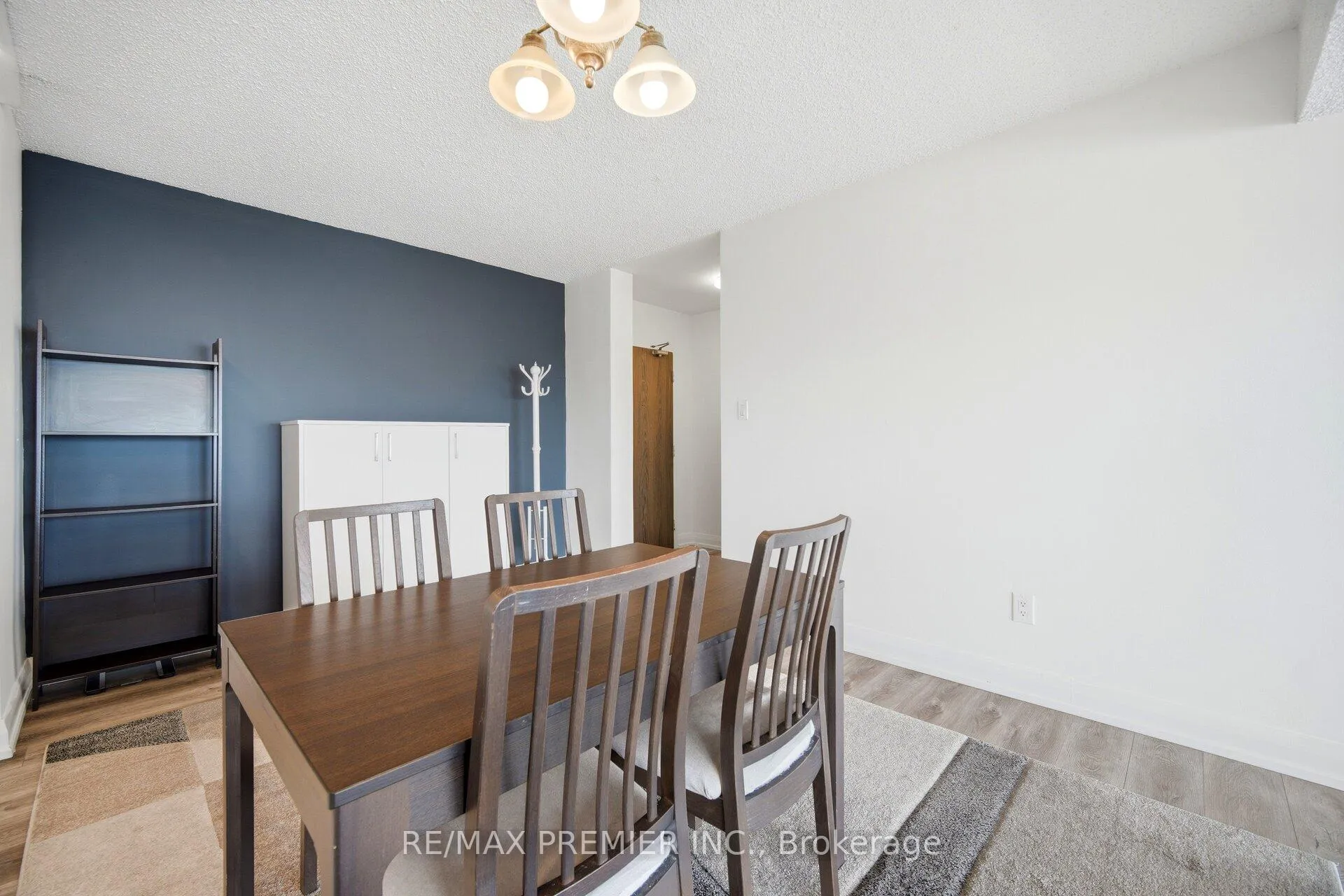 Photo 11 of Unit 701, 1 Four Winds Drive, North York, York University Heights — HOMEH