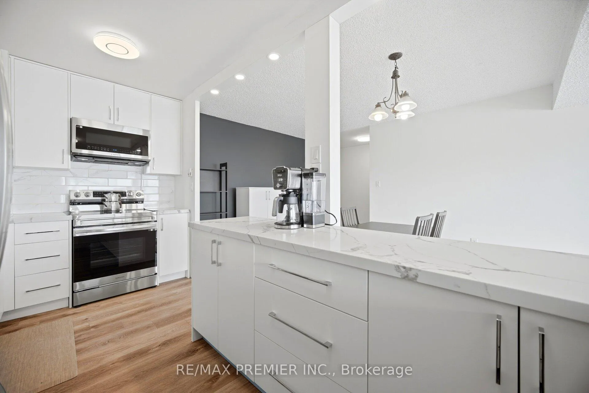 Photo 18 of Unit 701, 1 Four Winds Drive, North York, York University Heights — HOMEH