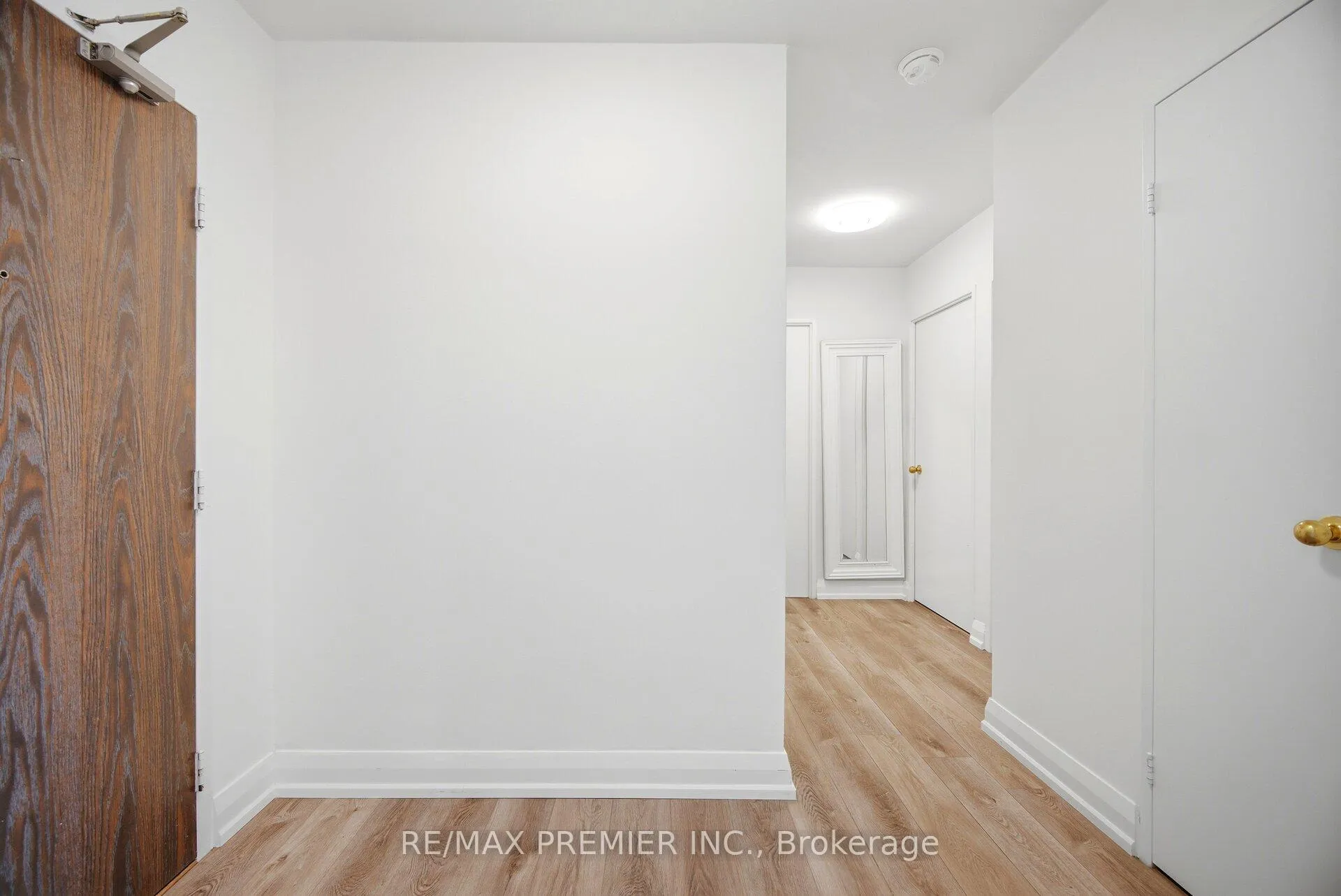Photo 25 of Unit 701, 1 Four Winds Drive, North York, York University Heights — HOMEH