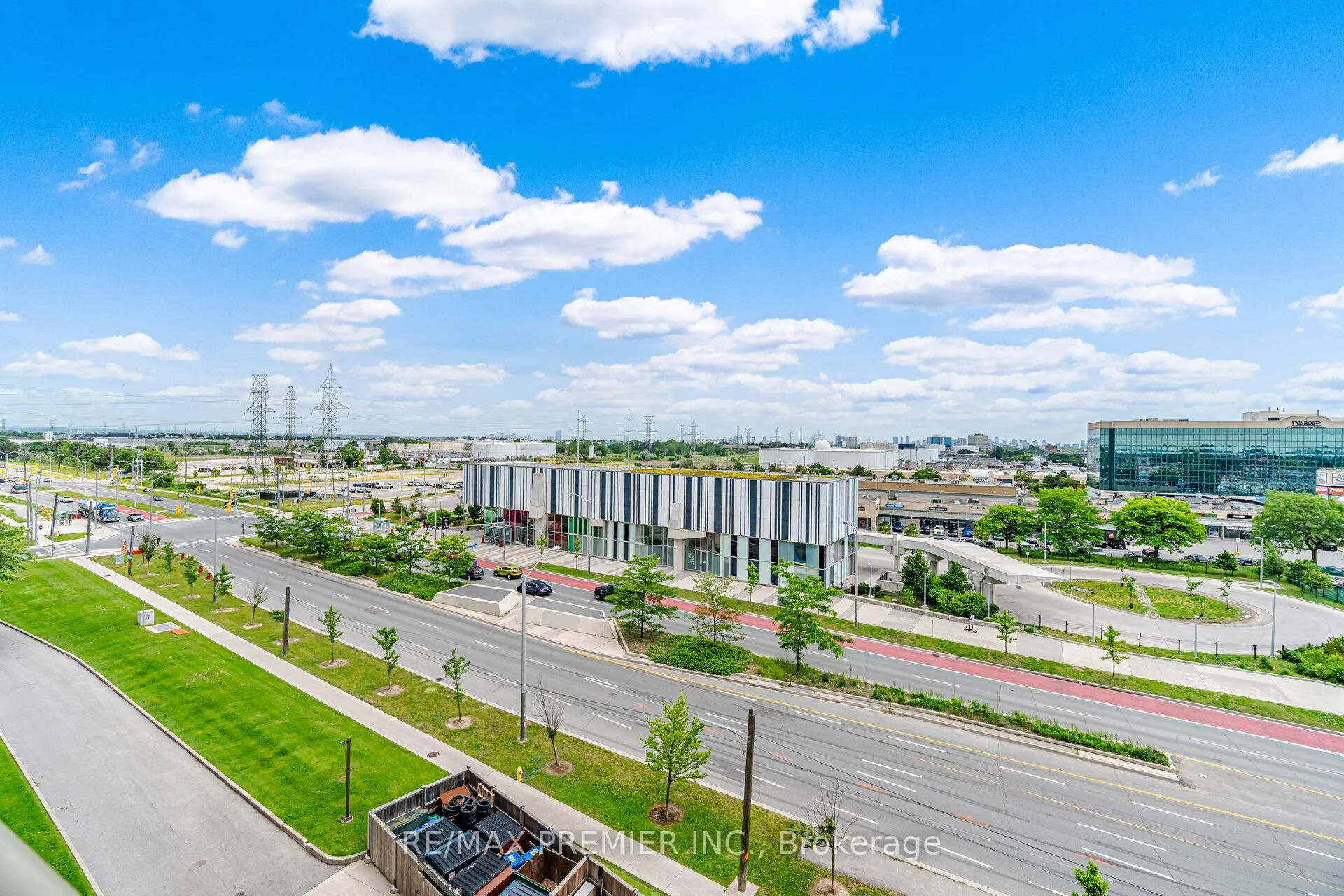 Photo 35 of Unit 701, 1 Four Winds Drive, North York, York University Heights — HOMEH