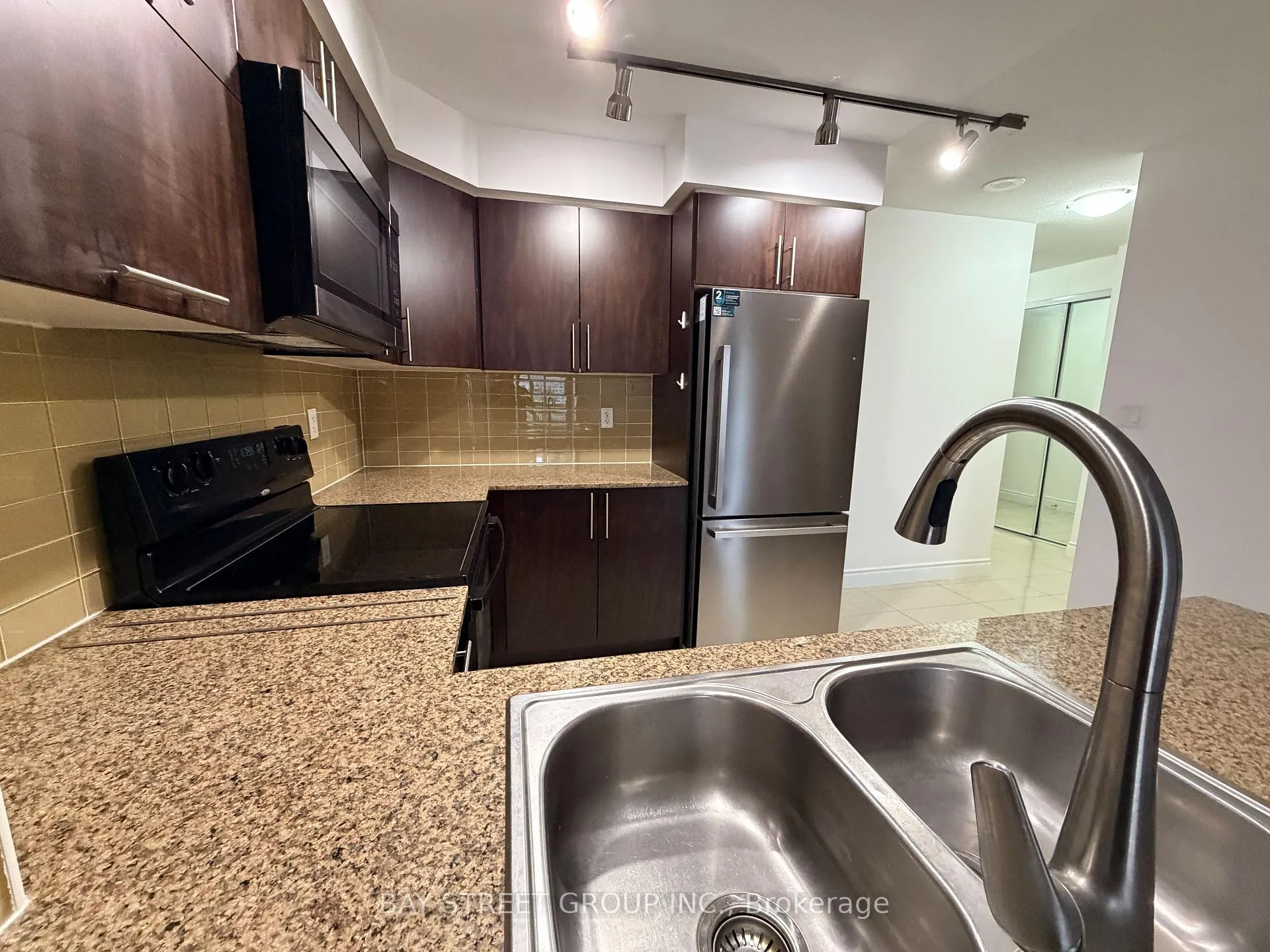 Photo 6 of Unit 530, 50 Clegg Road, Markham, Unionville — HOMEH
