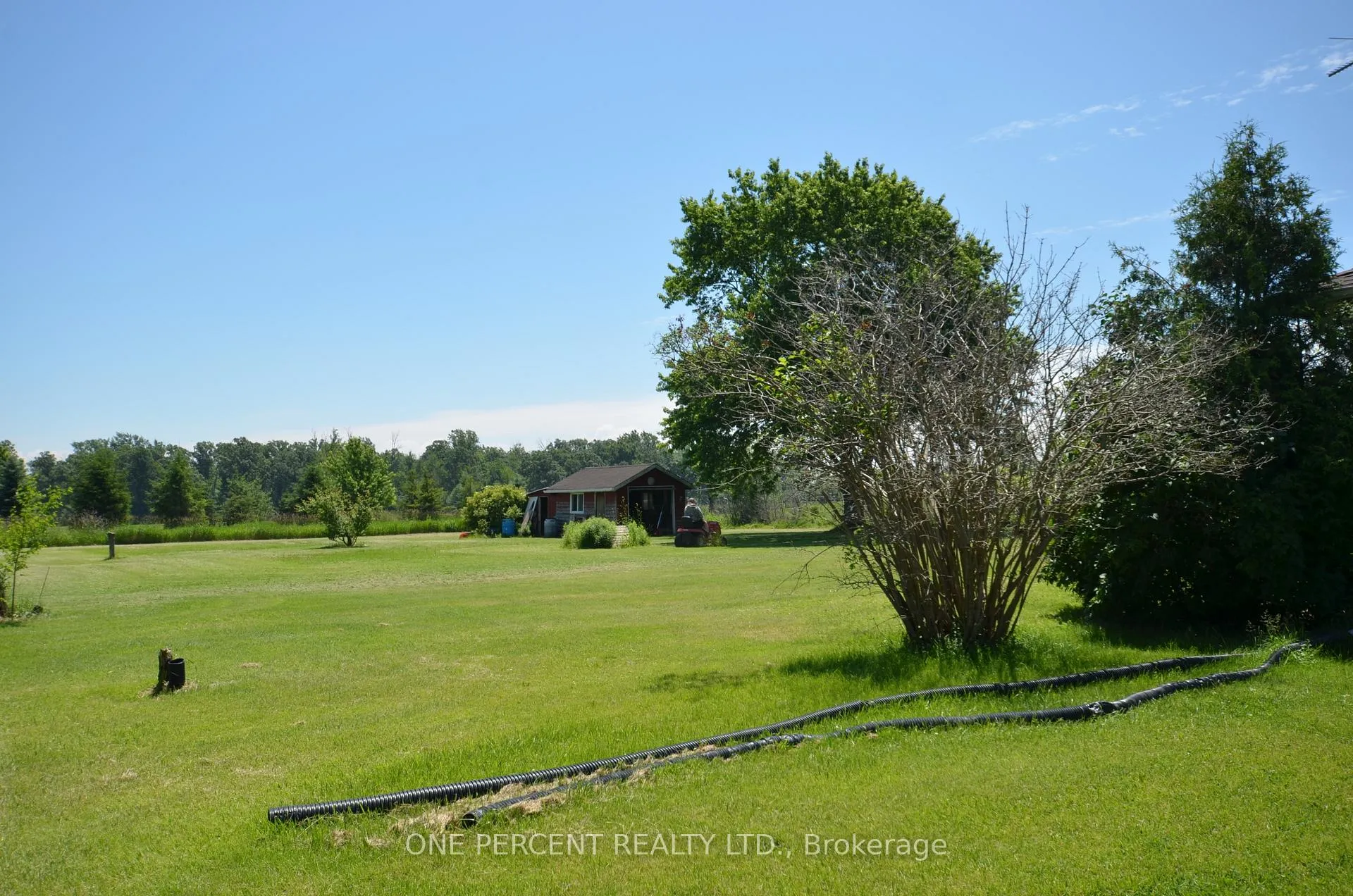 Photo 3 of 207 Mountain Road, Grimsby, Grimsby Escarpment — HOMEH