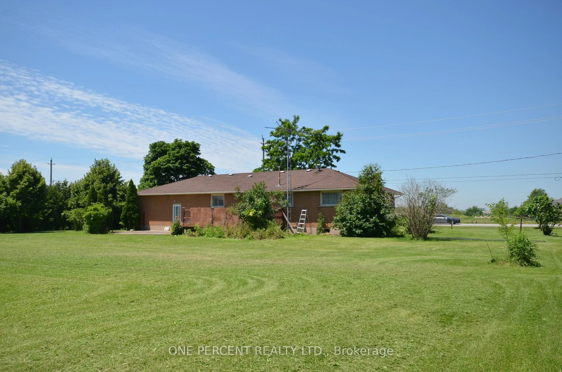 Photo 4 of 207 Mountain Road, Grimsby, Grimsby Escarpment — HOMEH