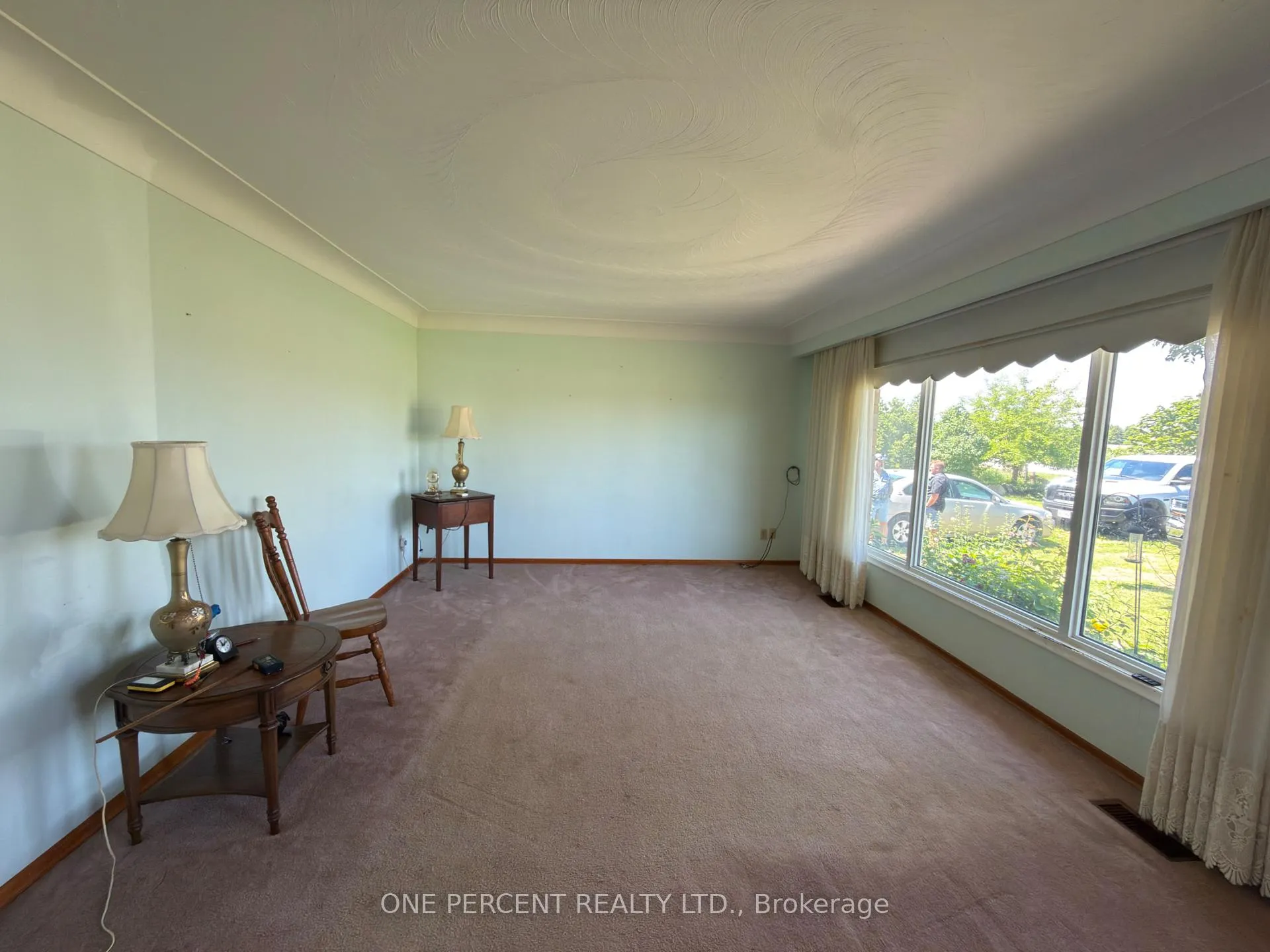Photo 10 of 207 Mountain Road, Grimsby, Grimsby Escarpment — HOMEH