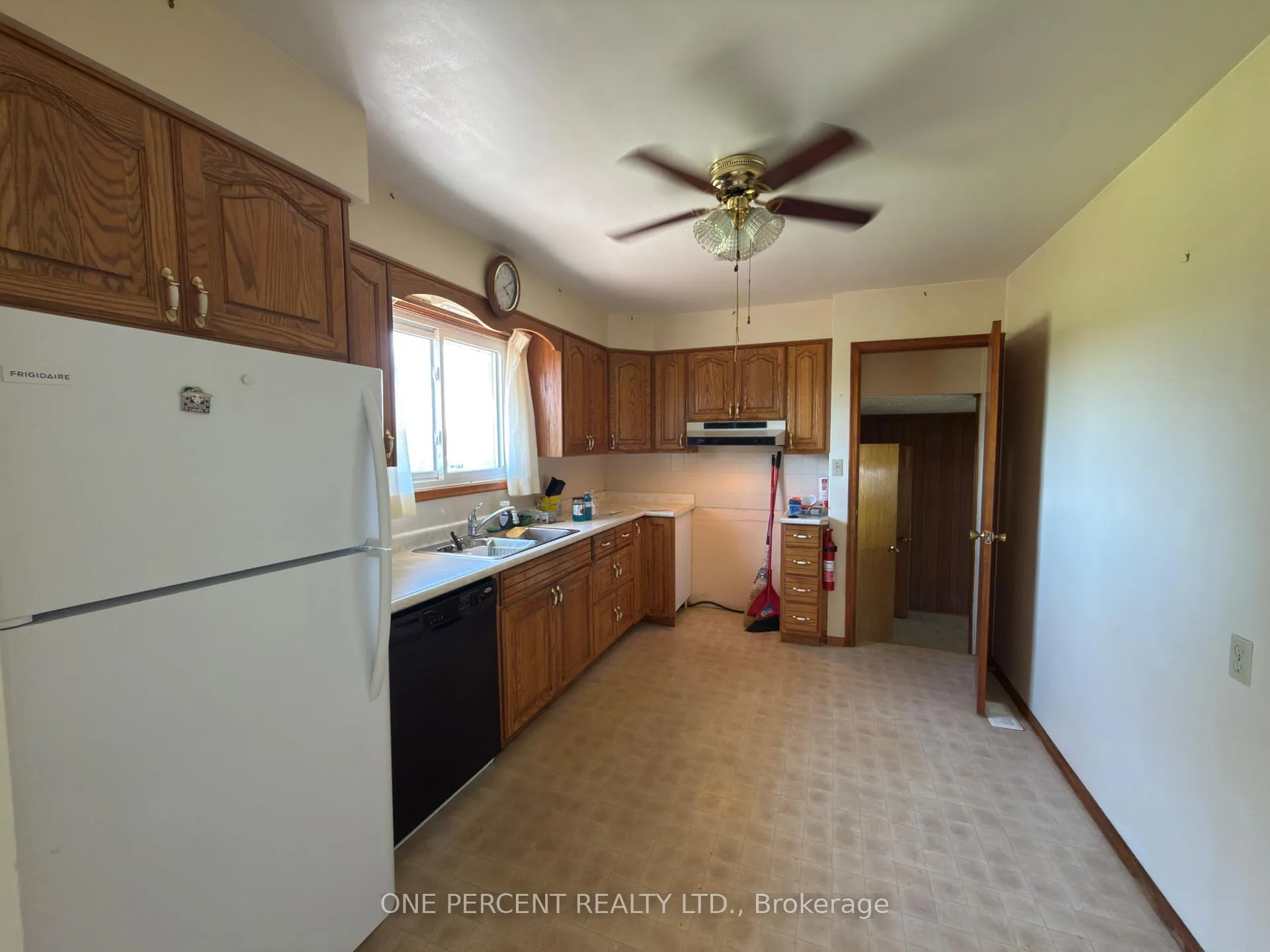 Photo 24 of 207 Mountain Road, Grimsby, Grimsby Escarpment — HOMEH