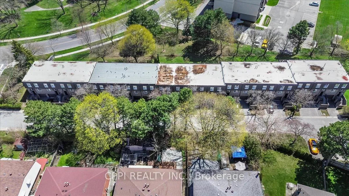 Photo 41 of Unit 14, 2 Davisbrook Boulevard, Scarborough, Tam O'Shanter-Sullivan — HOMEH