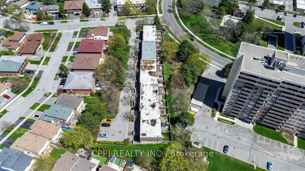 Photo 43 of Unit 14, 2 Davisbrook Boulevard, Scarborough, Tam O'Shanter-Sullivan — HOMEH