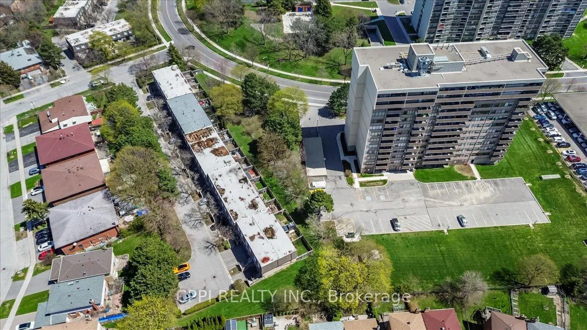 Photo 44 of Unit 14, 2 Davisbrook Boulevard, Scarborough, Tam O'Shanter-Sullivan — HOMEH