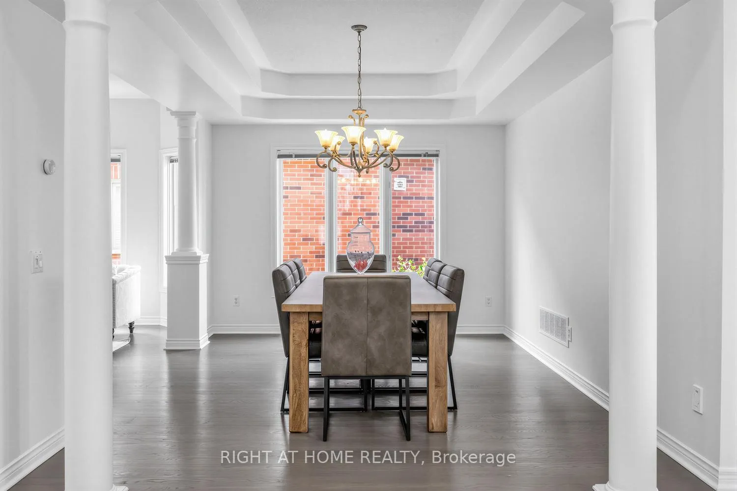Photo 9 of 4145 Bonavista Crescent, Burlington, Rose — HOMEH