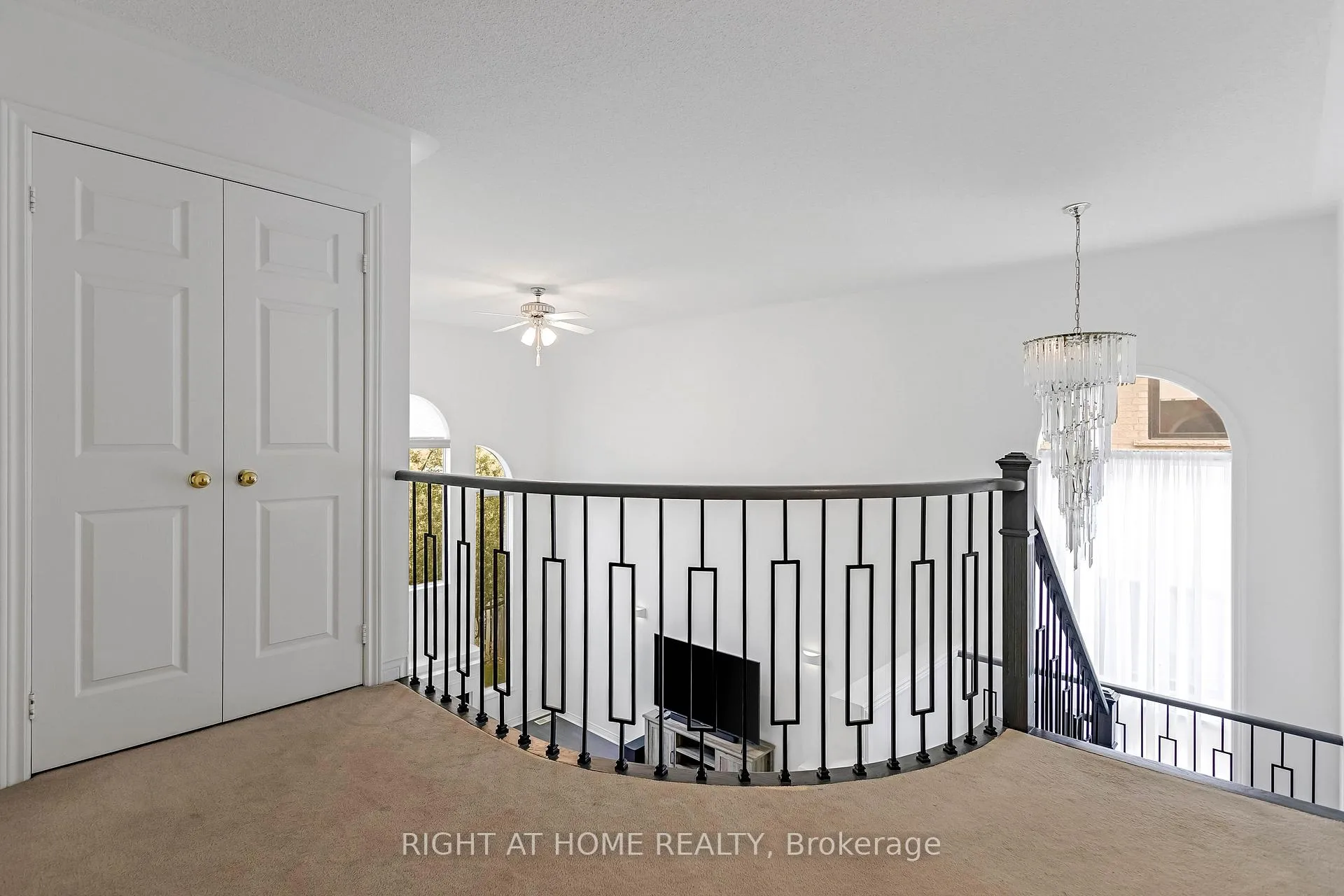Photo 23 of 4145 Bonavista Crescent, Burlington, Rose — HOMEH