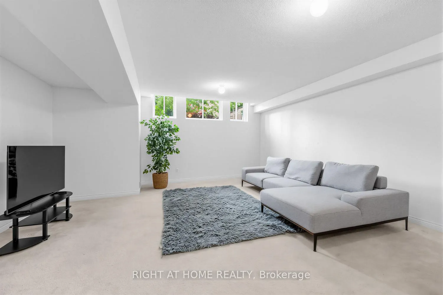 Photo 33 of 4145 Bonavista Crescent, Burlington, Rose — HOMEH