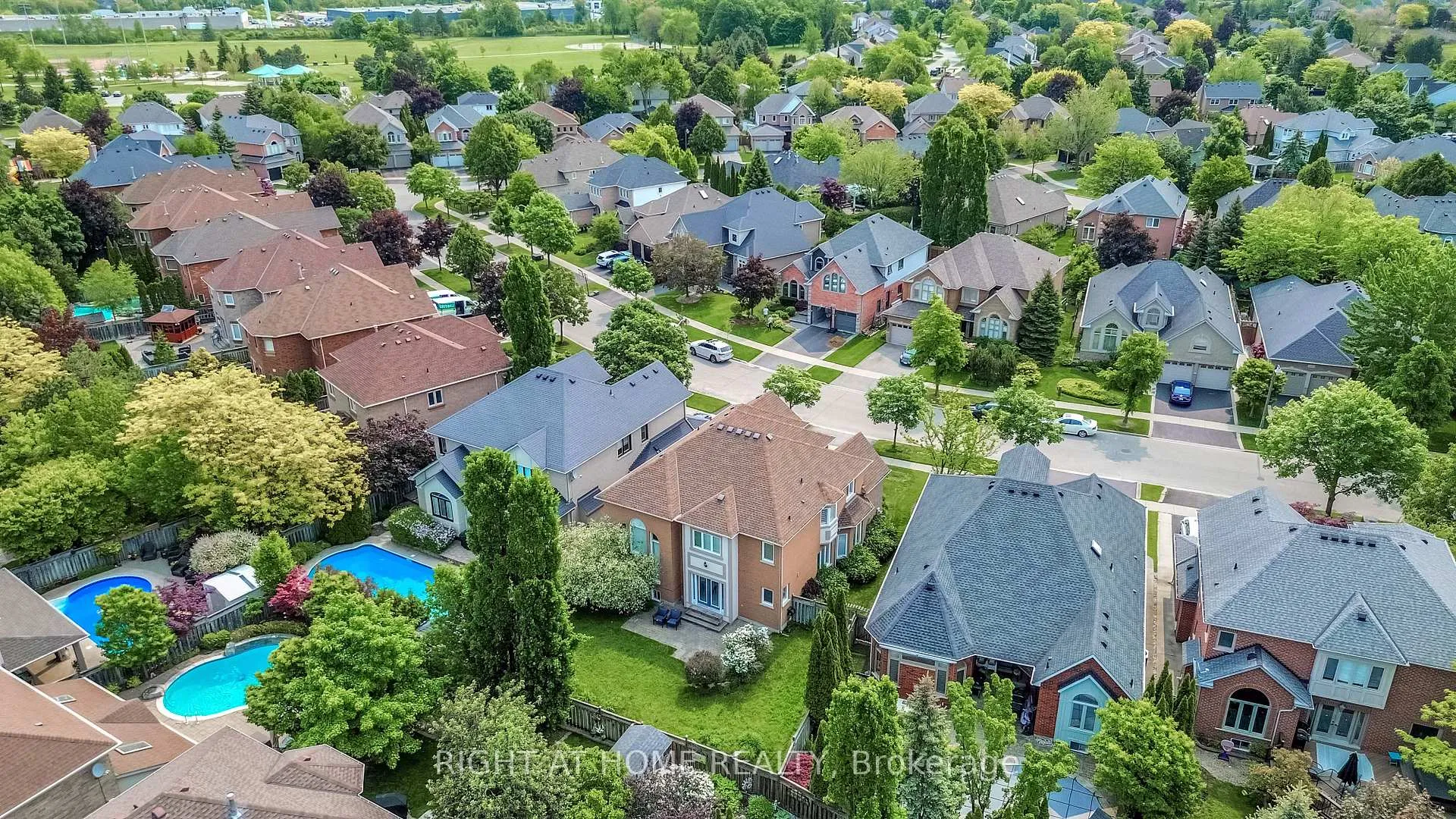Photo 40 of 4145 Bonavista Crescent, Burlington, Rose — HOMEH