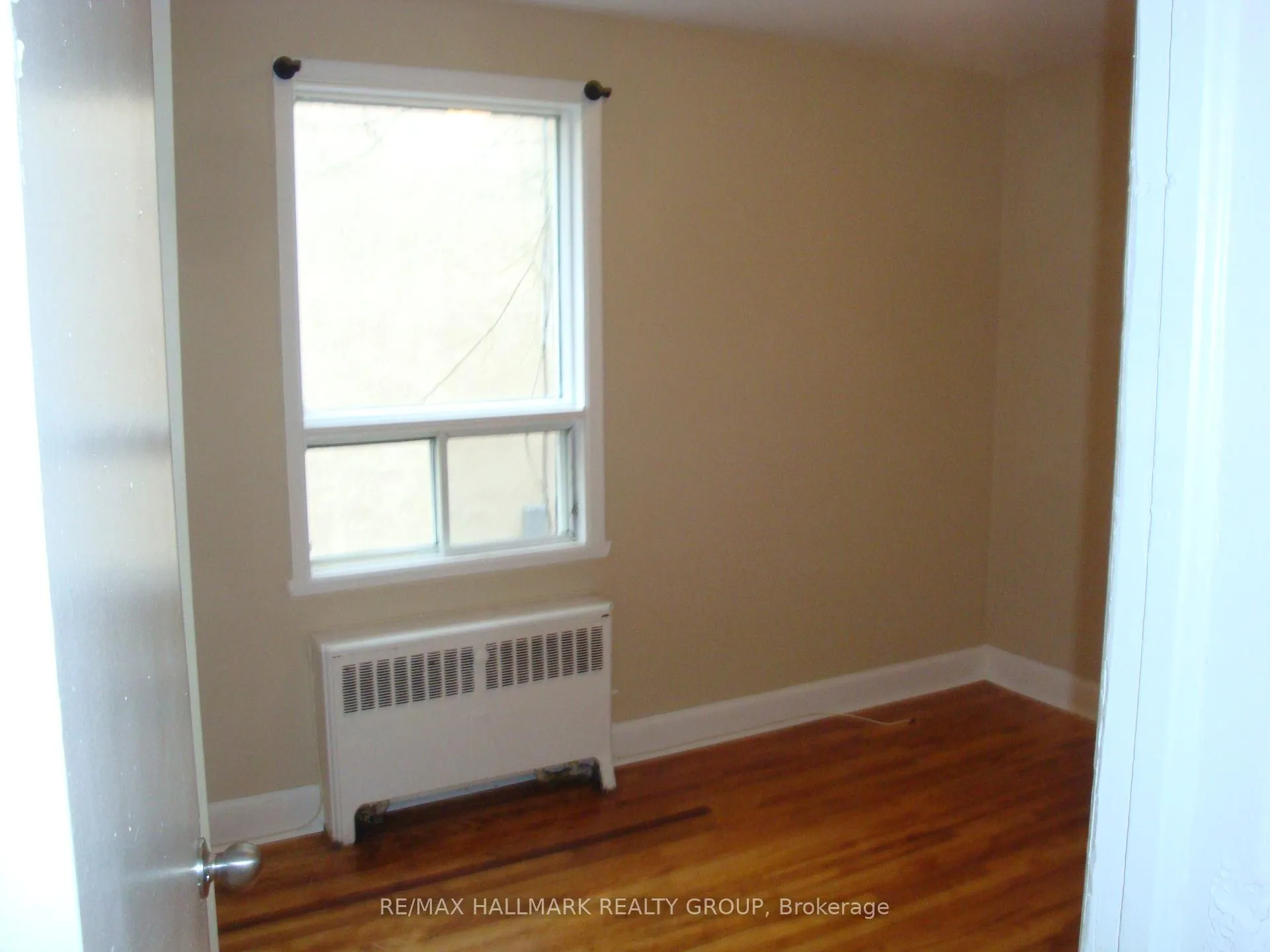 Photo 13 of 142 Ste Cecile Street, Ottawa, Vanier — HOMEH