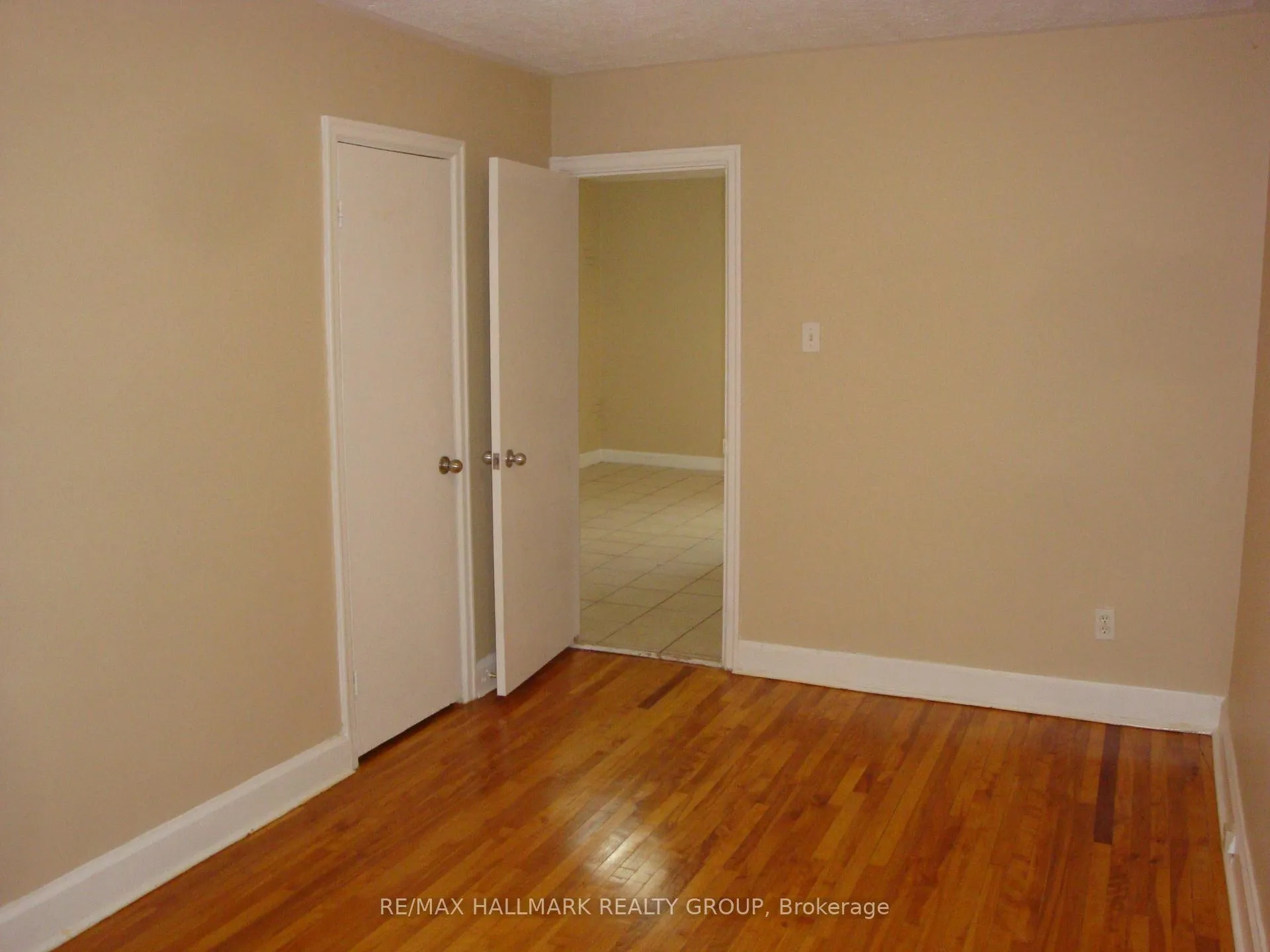 Photo 15 of 142 Ste Cecile Street, Ottawa, Vanier — HOMEH