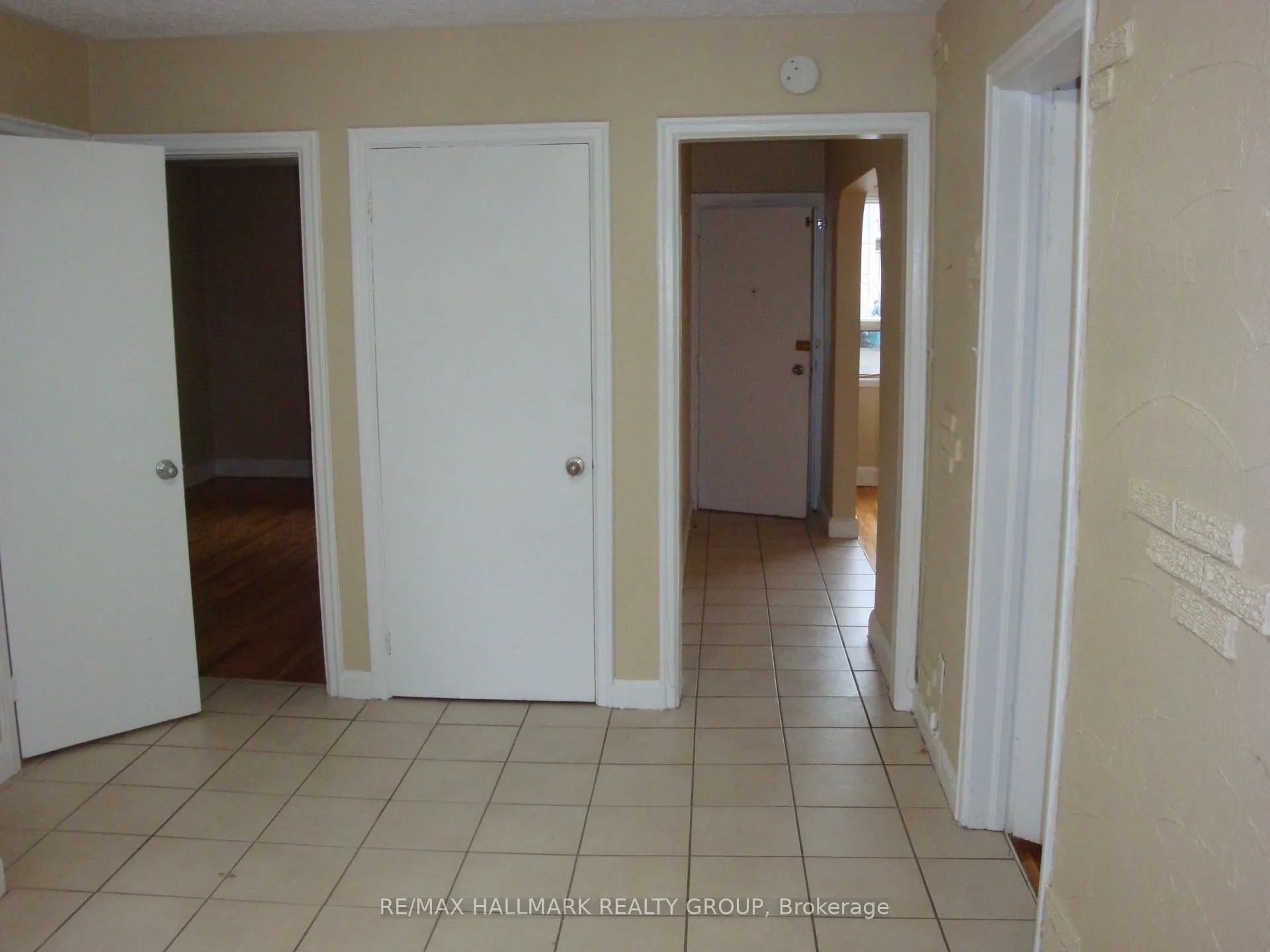 Photo 19 of 142 Ste Cecile Street, Ottawa, Vanier — HOMEH
