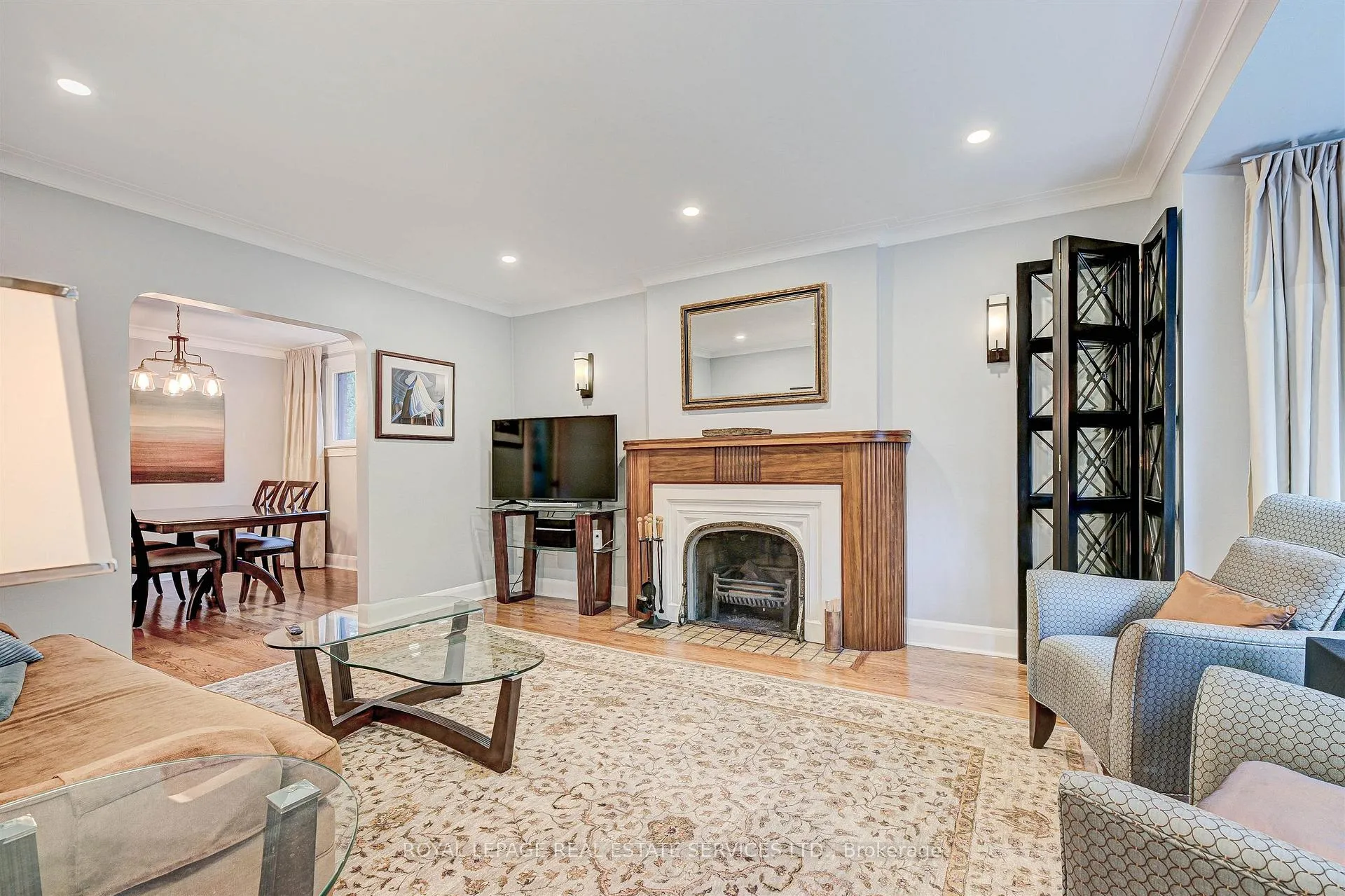 Photo 7 of 884 Royal York Road, Etobicoke, Stonegate-Queensway — HOMEH