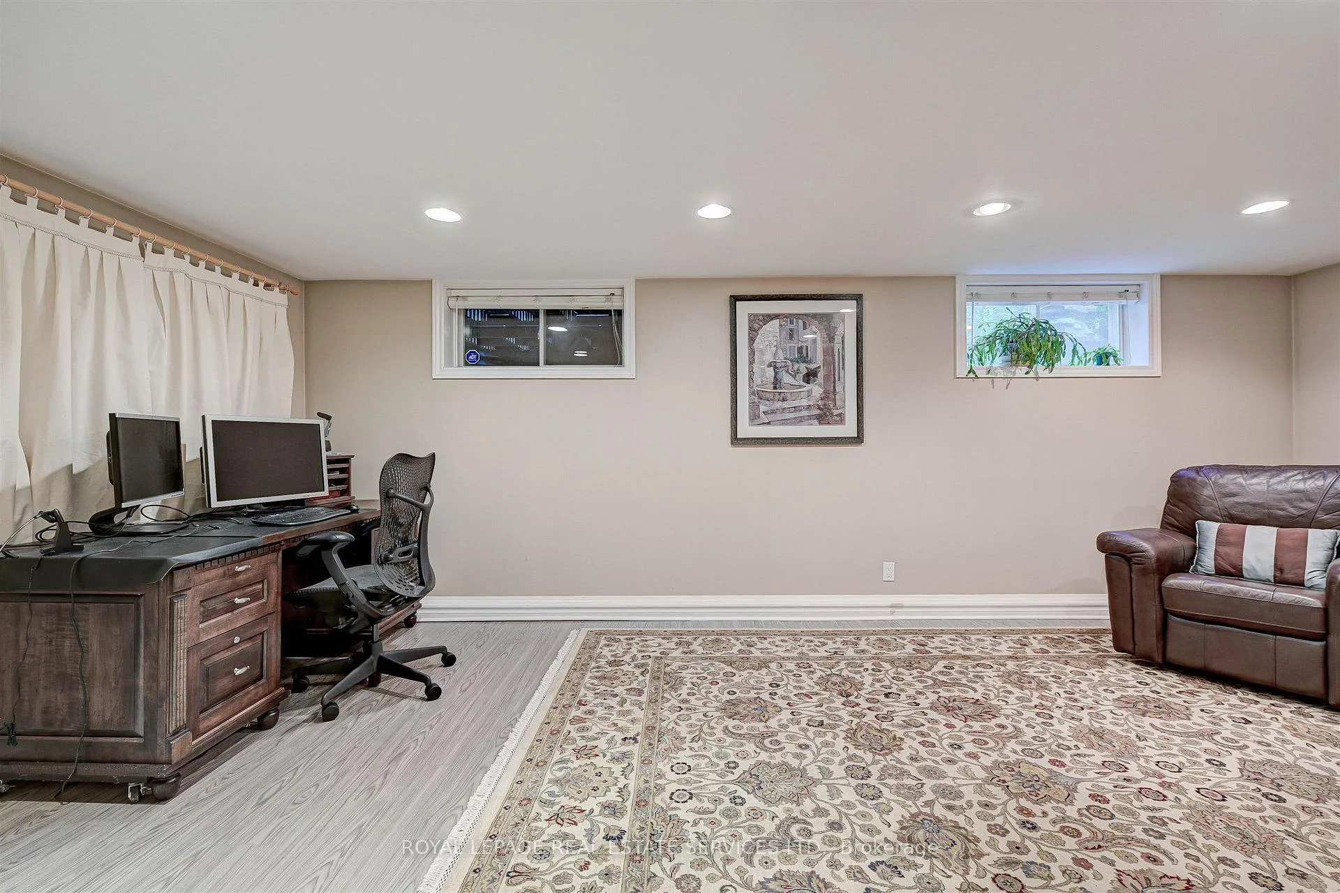 Photo 19 of 884 Royal York Road, Etobicoke, Stonegate-Queensway — HOMEH