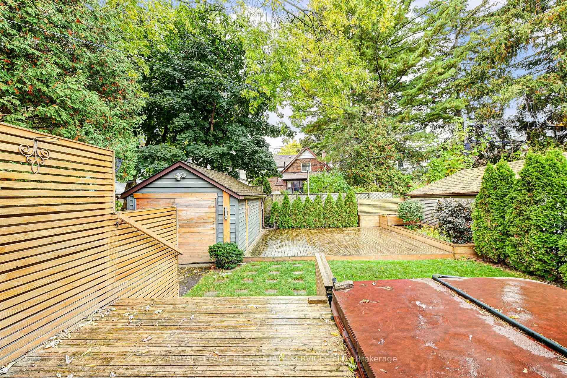 Photo 27 of 884 Royal York Road, Etobicoke, Stonegate-Queensway — HOMEH