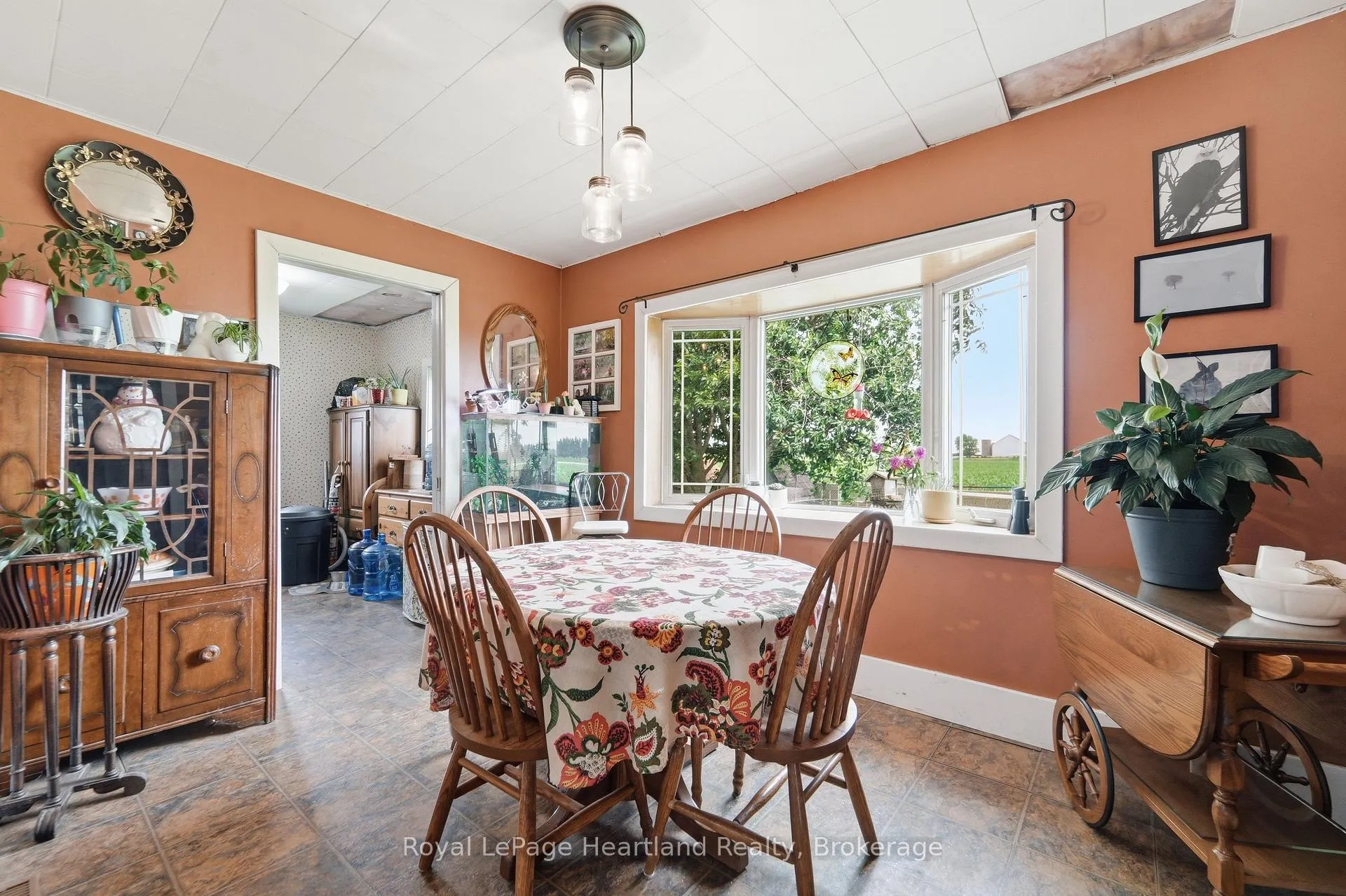 Photo 9 of 43882 Winthrop Road, Huron East, McKillop — HOMEH