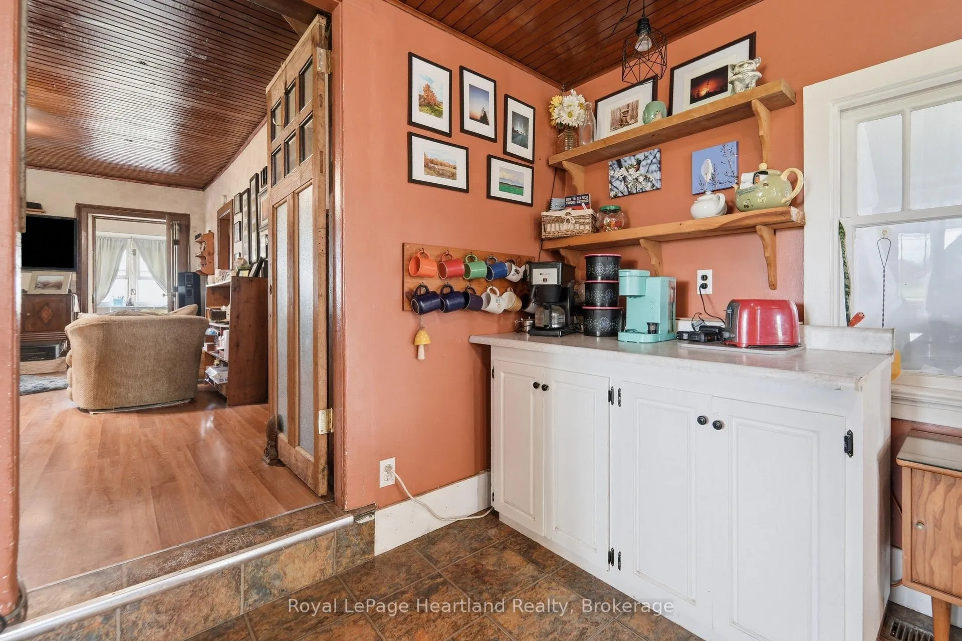 Photo 12 of 43882 Winthrop Road, Huron East, McKillop — HOMEH