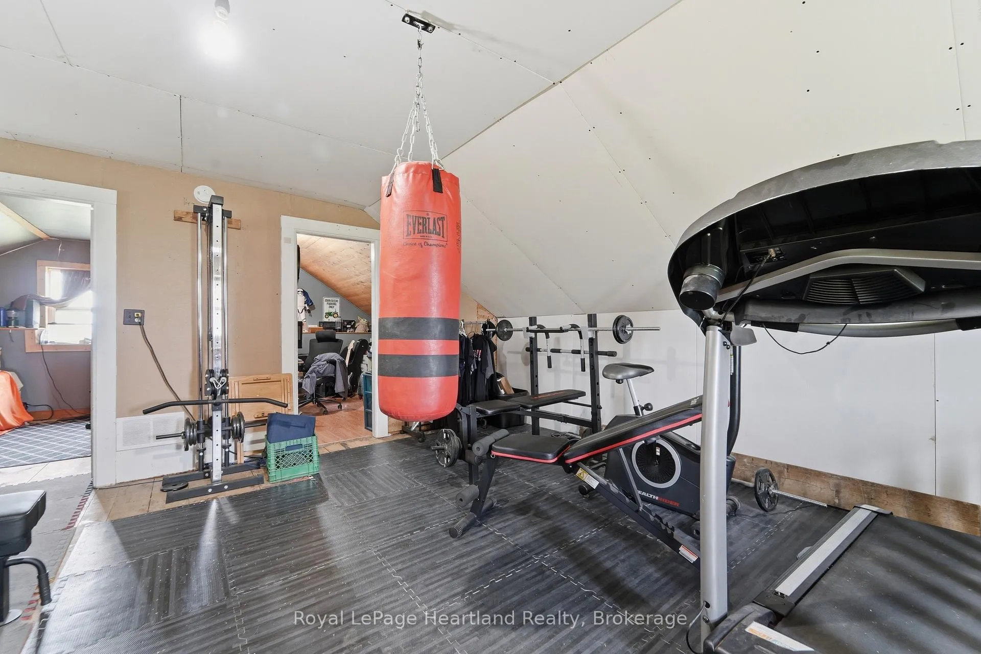 Photo 22 of 43882 Winthrop Road, Huron East, McKillop — HOMEH