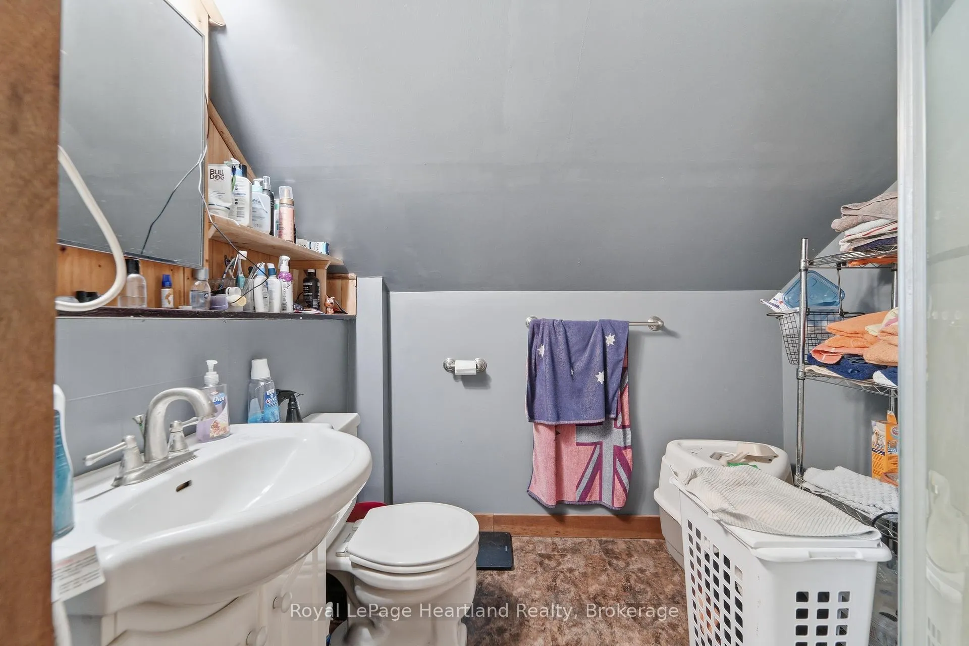 Photo 25 of 43882 Winthrop Road, Huron East, McKillop — HOMEH