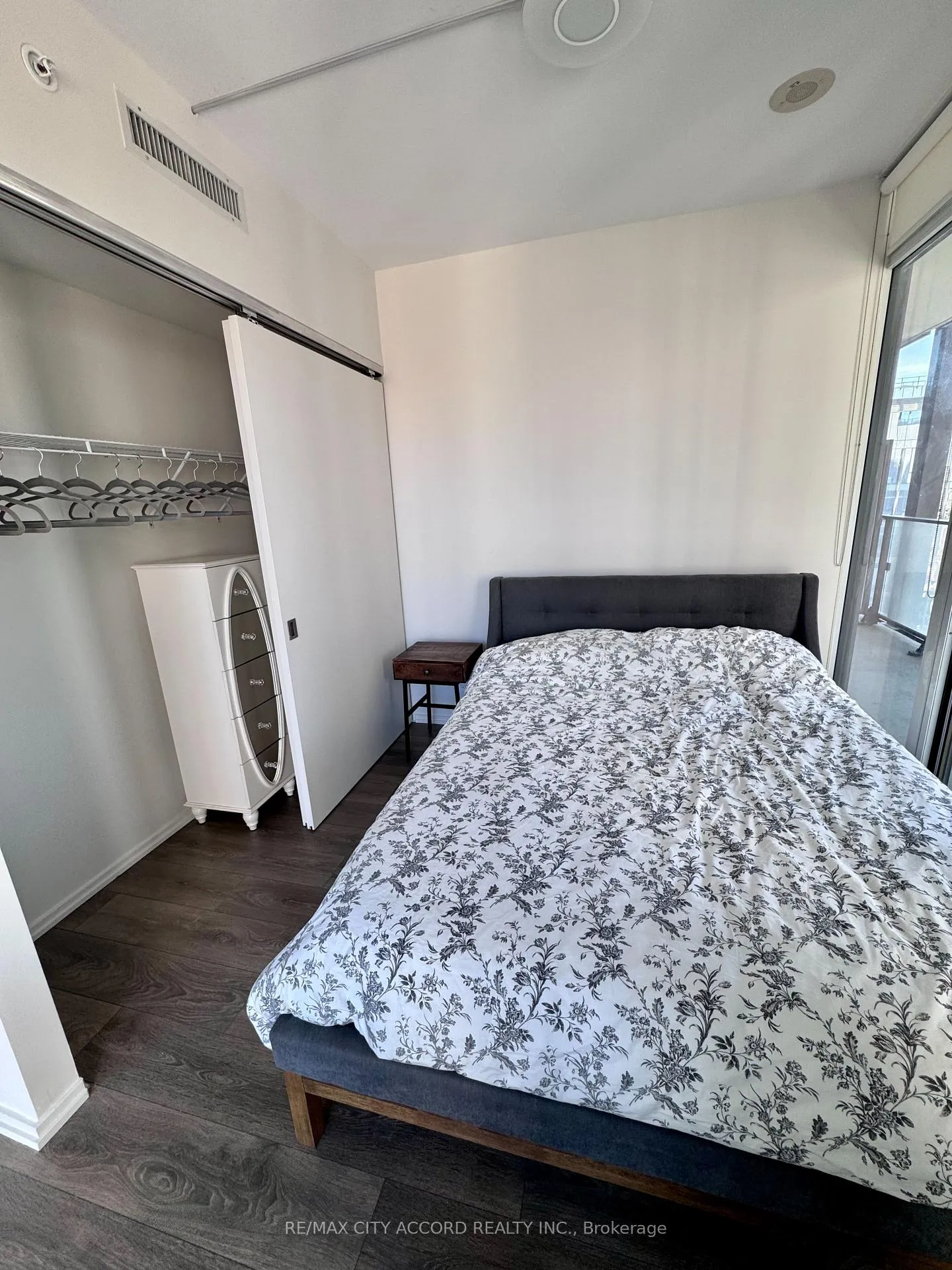 Photo 11 of Unit 1908, 125 Peter Street, Toronto, Waterfront Communities — HOMEH