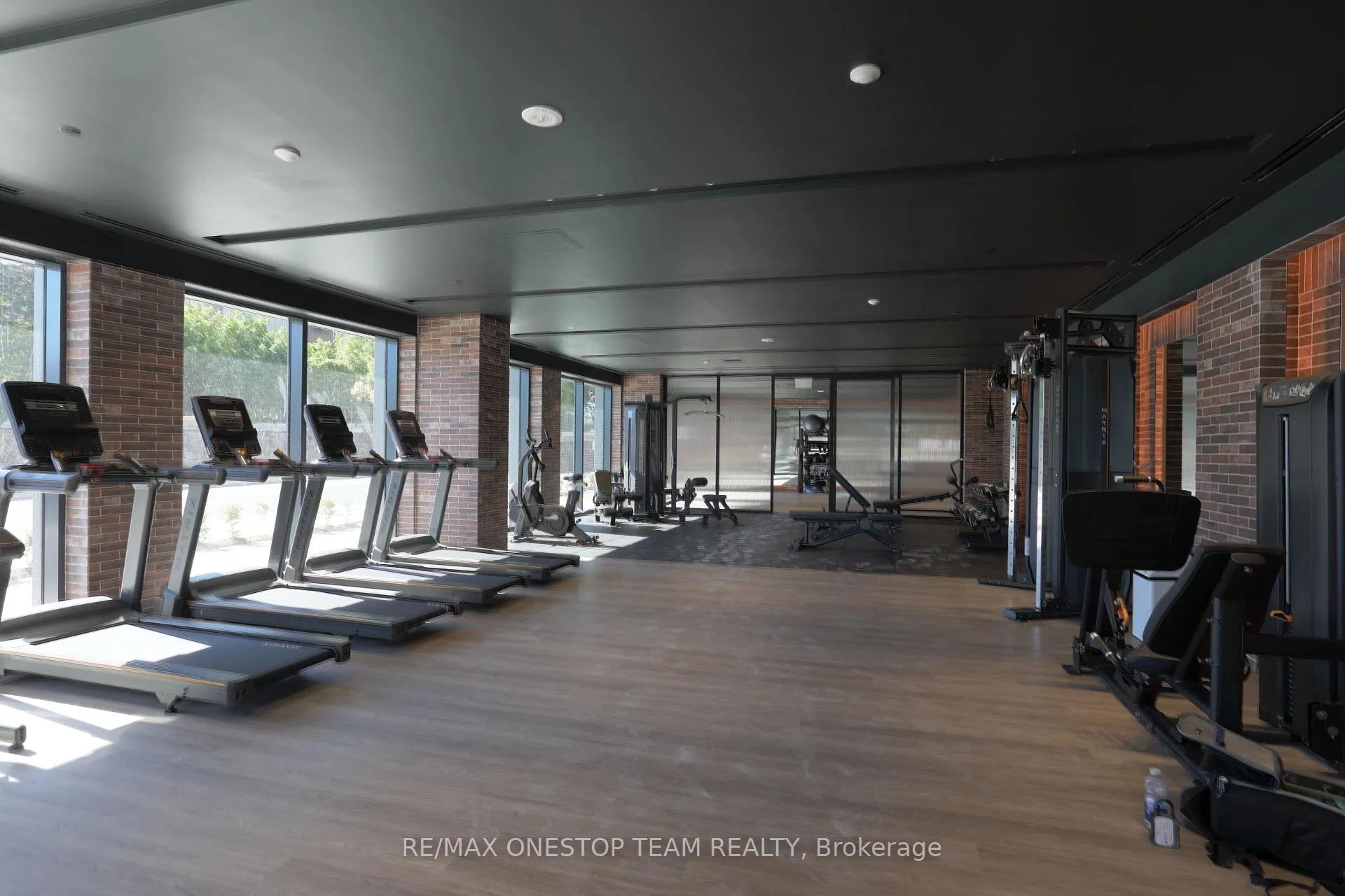 Photo 13 of Unit 527, 4010 Eglinton Avenue W, Etobicoke, Humber Heights — HOMEH