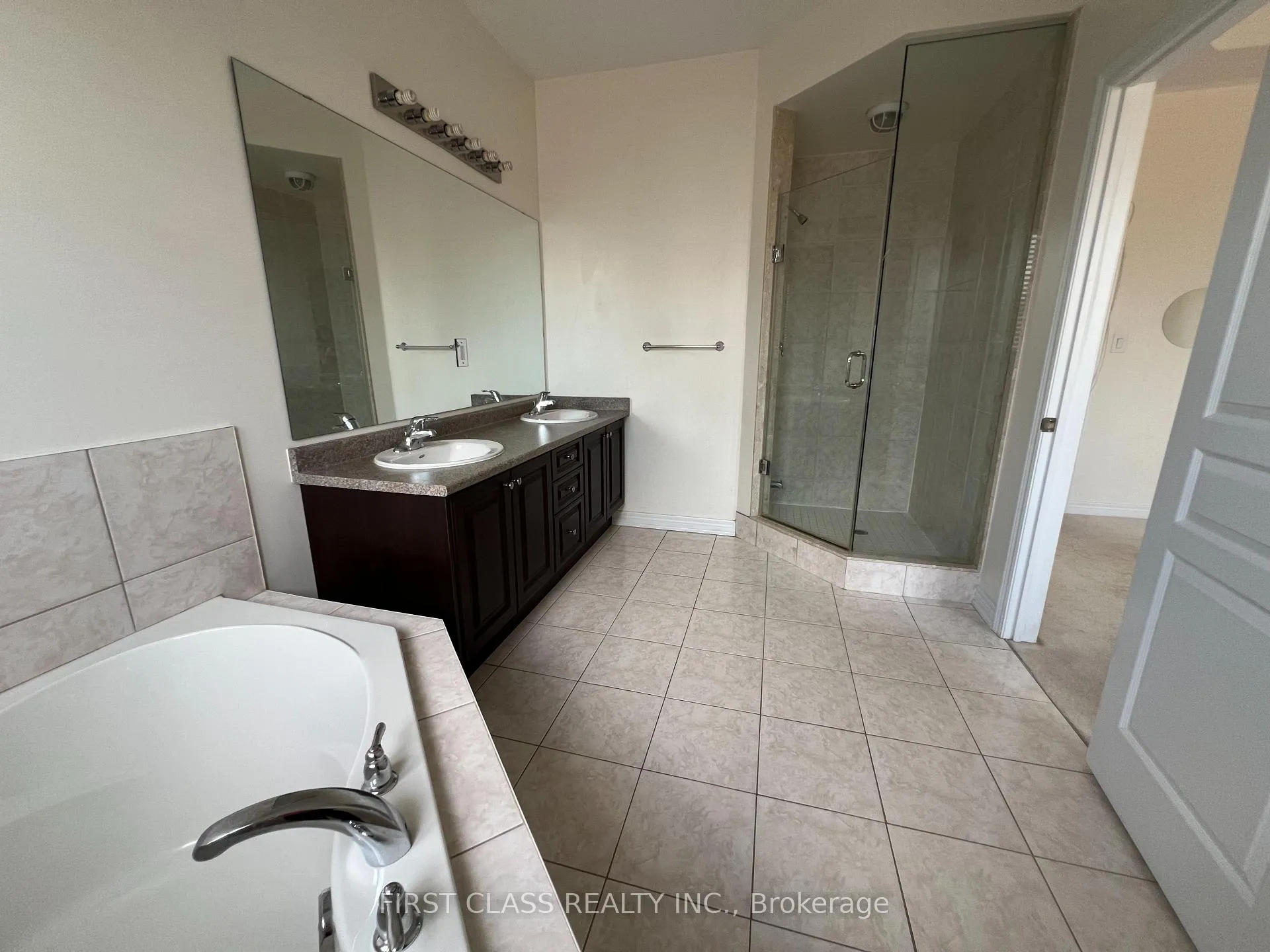 Photo 18 of 27 William Berezy Boulevard, Markham, Berczy — HOMEH
