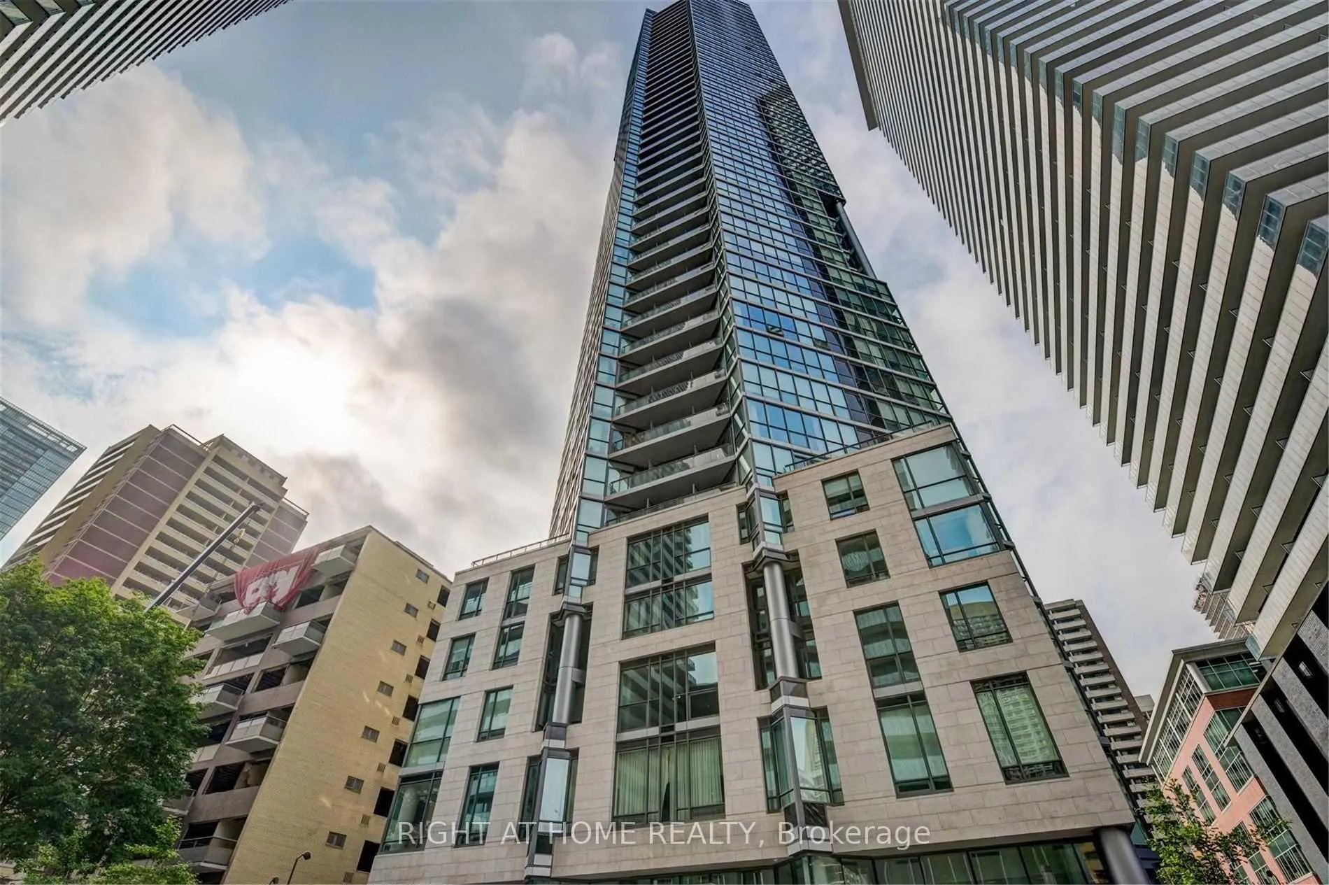 Photo 1 of Unit 808, 45 charles Street E, Toronto, Church-Yonge Corridor — HOMEH