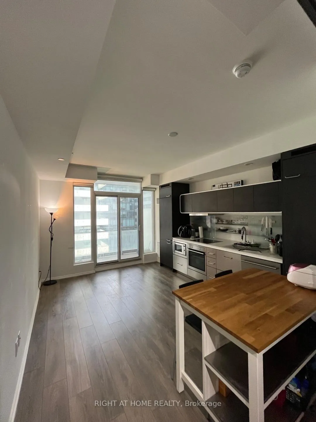 Photo 3 of Unit 808, 45 charles Street E, Toronto, Church-Yonge Corridor — HOMEH