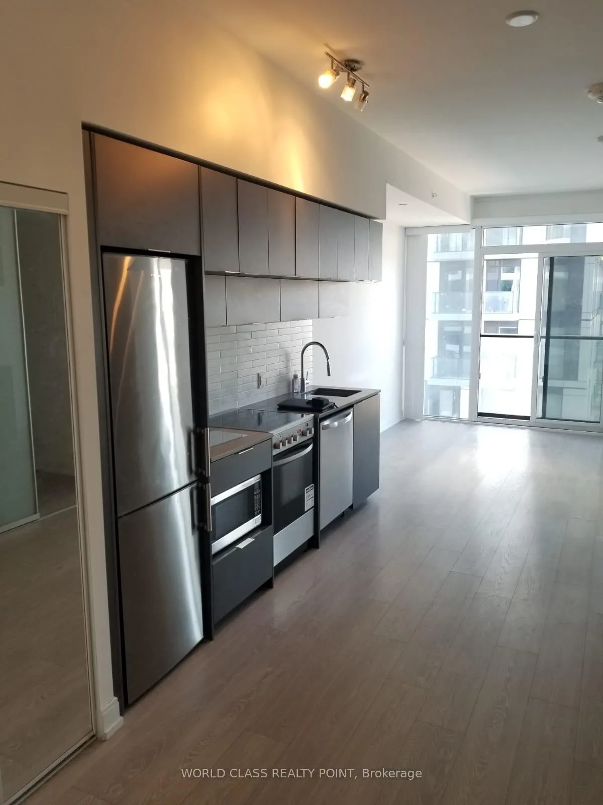 Photo 2 of Unit 4702, 181 Dundas Street E, Toronto, Church-Yonge Corridor — HOMEH